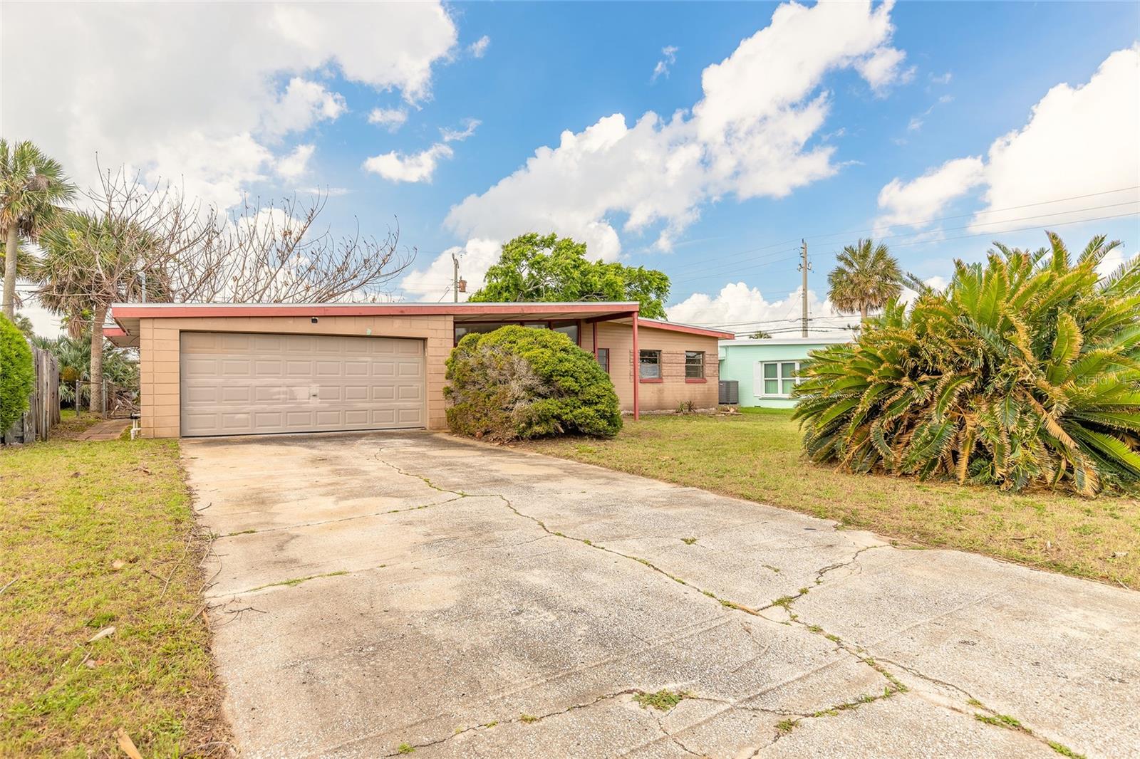 100 CAROLYN TER, DAYTONA BEACH, FL, 32118