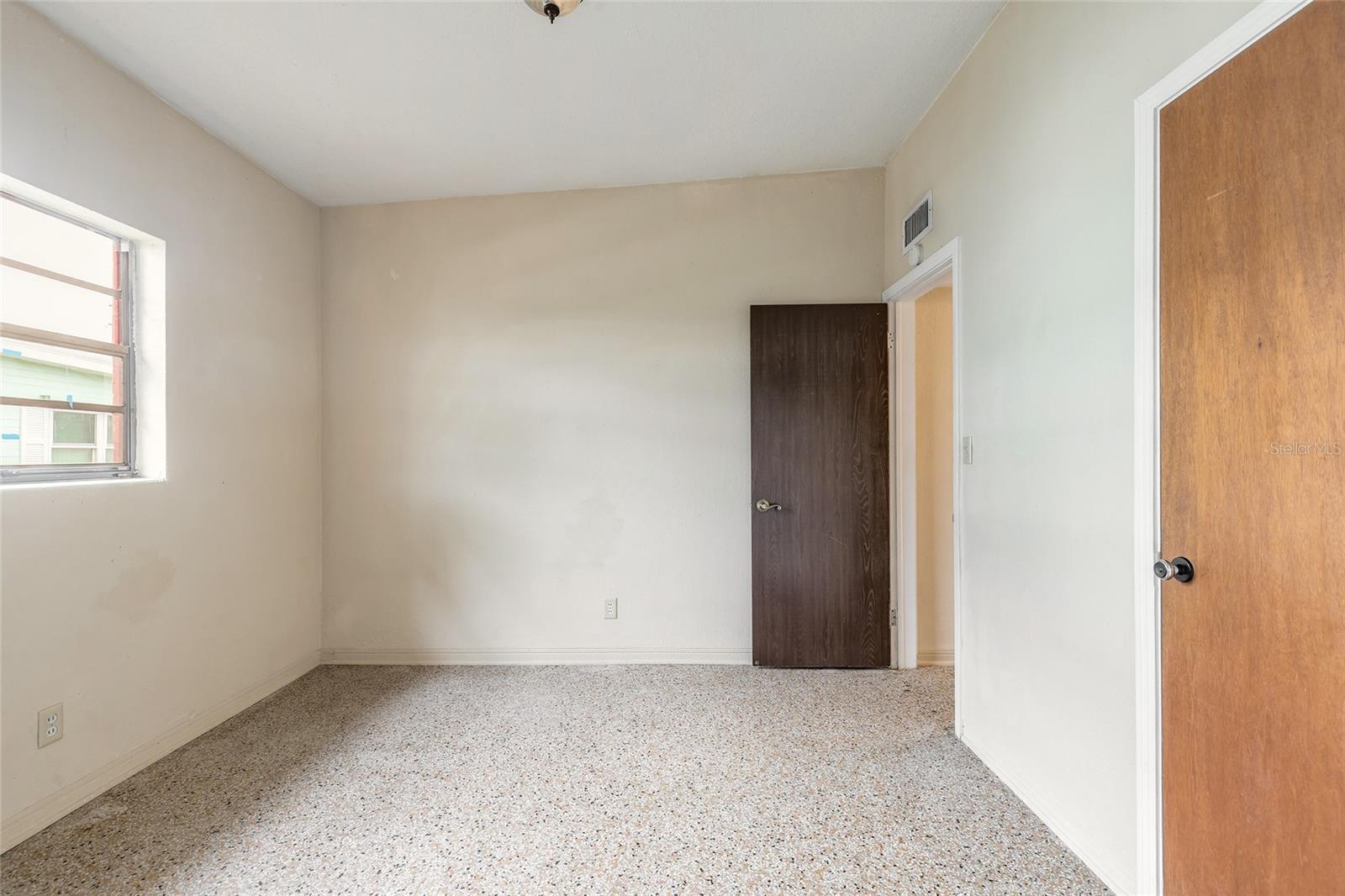 100 CAROLYN TER, DAYTONA BEACH, FL, 32118