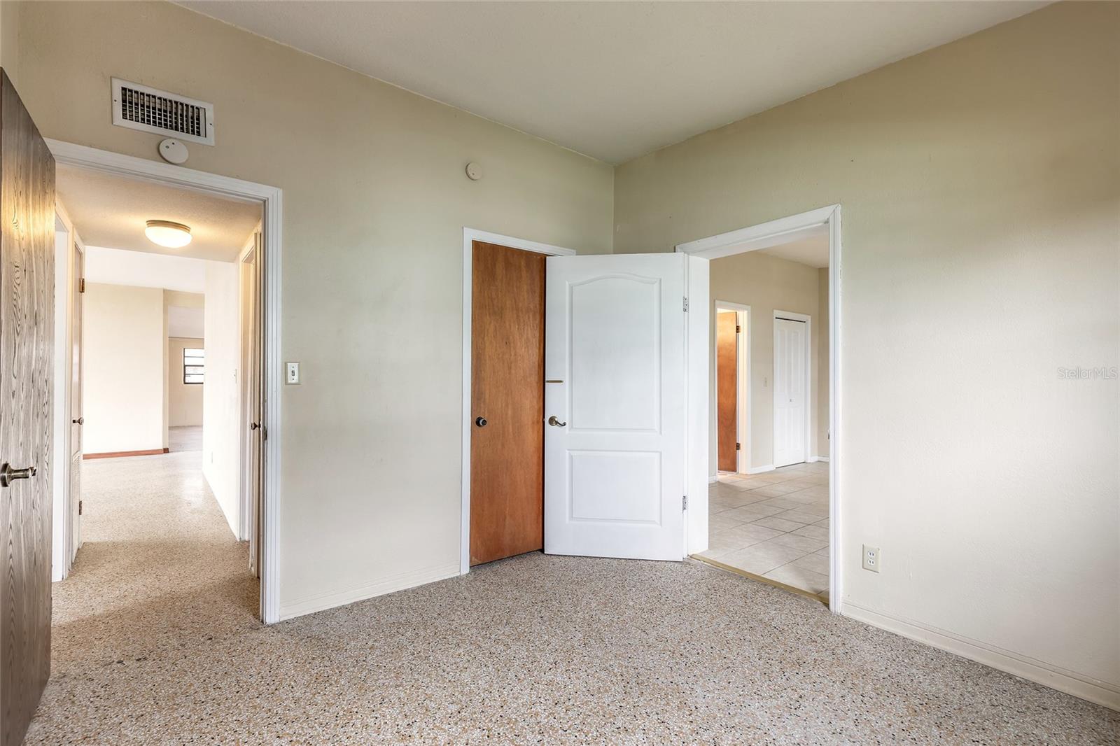 100 CAROLYN TER, DAYTONA BEACH, FL, 32118