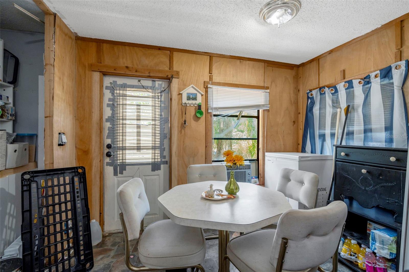 35913 VALLEYBROOK AVE, ZEPHYRHILLS, FL, 33541