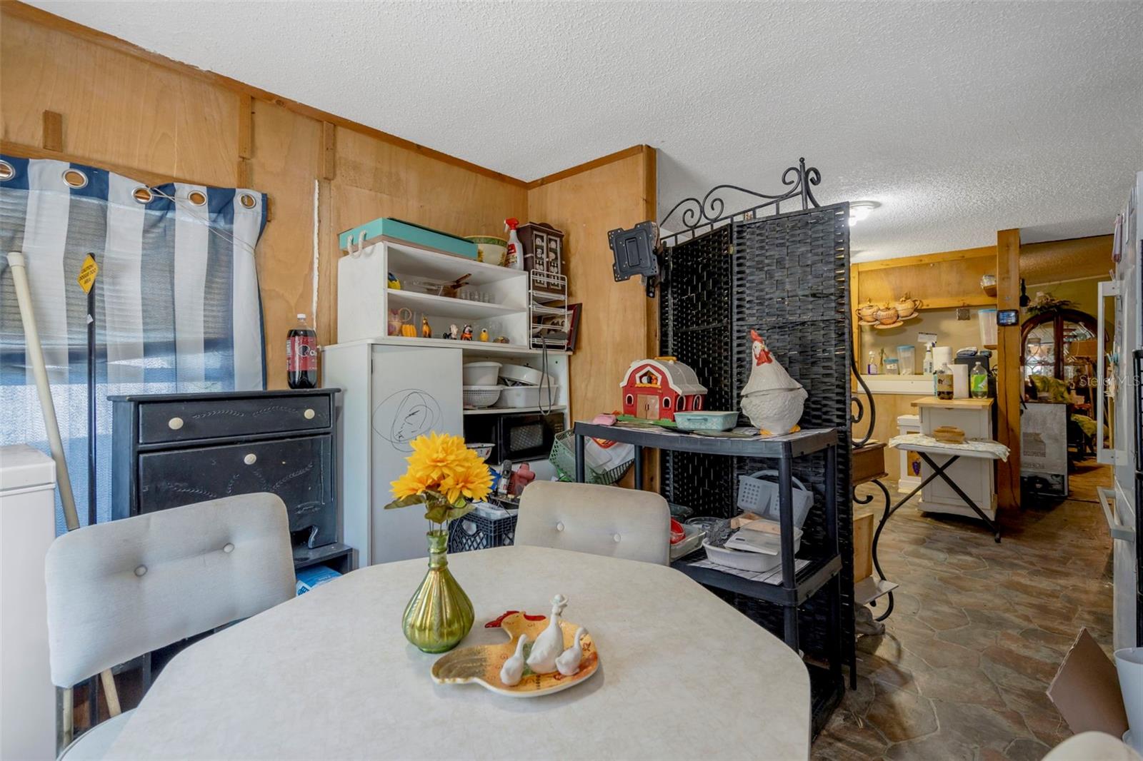 35913 VALLEYBROOK AVE, ZEPHYRHILLS, FL, 33541