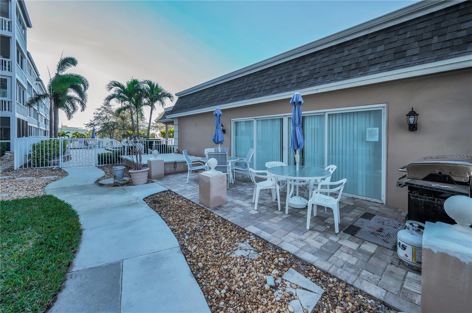 131 BLUFF VIEW DR #308, BELLEAIR BLUFFS, FL, 33770