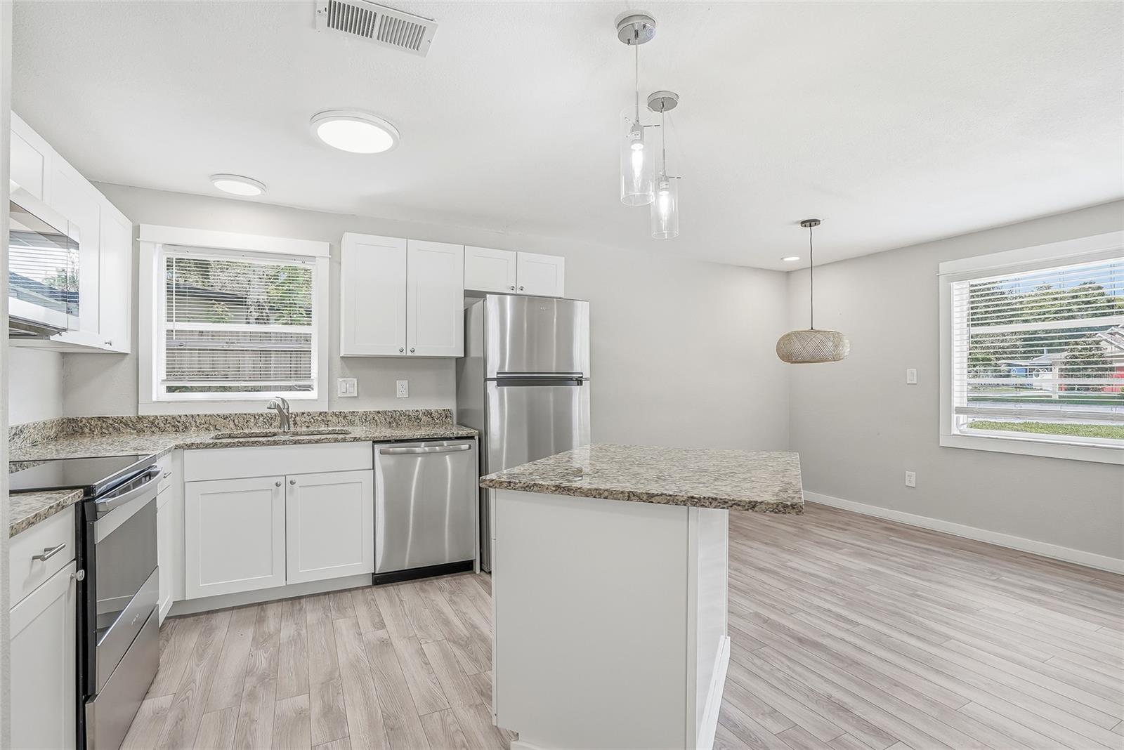 997 CEDARWOOD AVE, DUNEDIN, FL, 34698