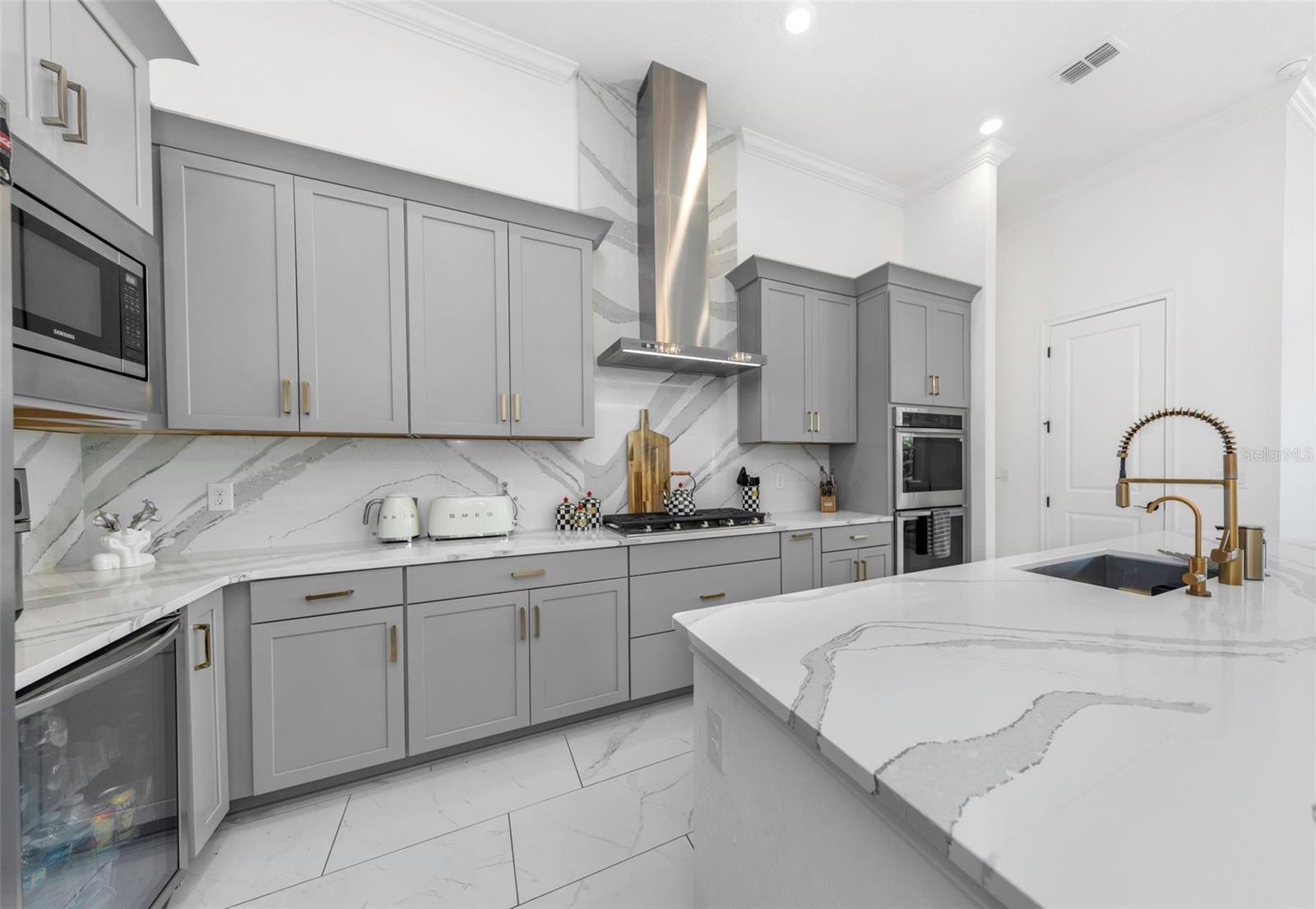 1016 SIGNET DR, APOLLO BEACH, FL, 33572