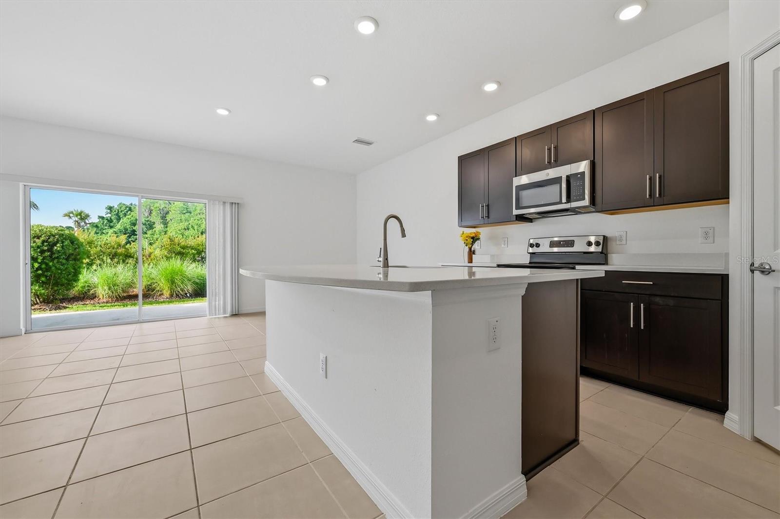 34202 POLACCA LN, WESLEY CHAPEL, FL, 33543
