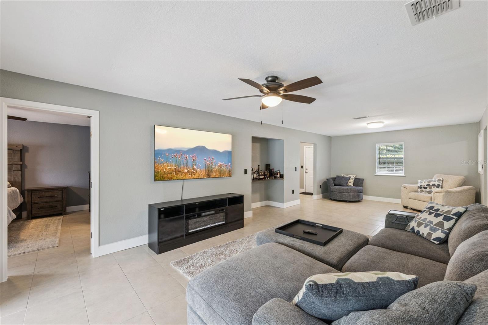 1101 CLUBSIDE DR #1101, LONGWOOD, FL, 32779