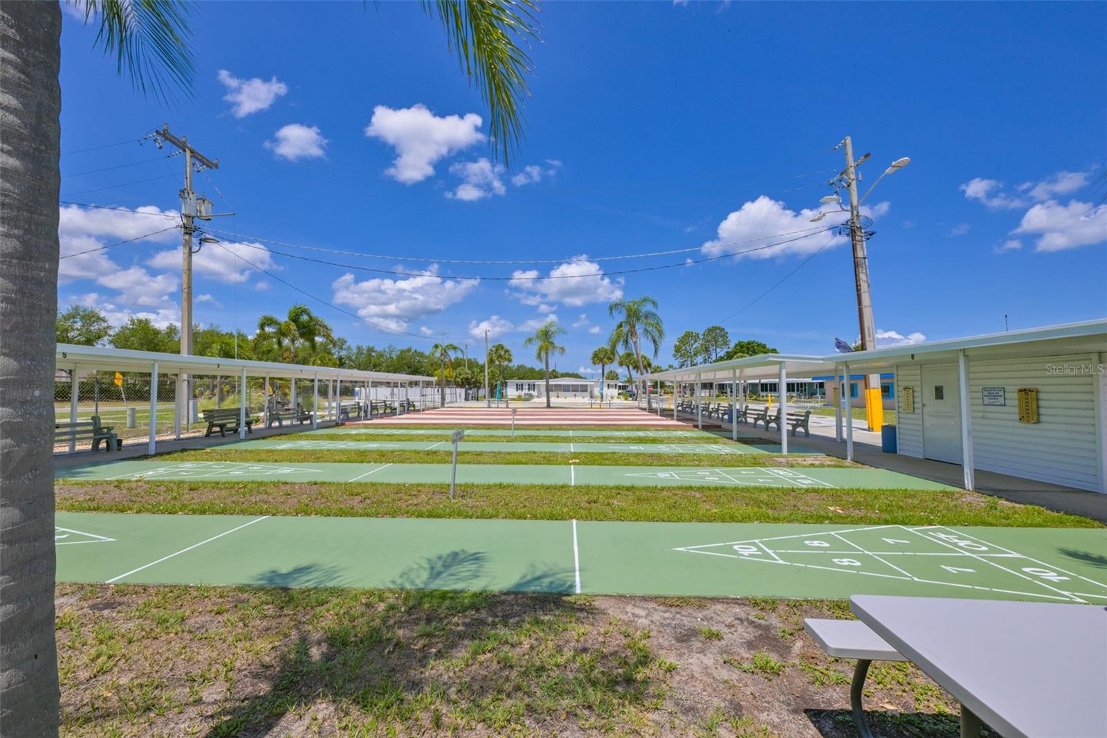 192 S PORT ROYAL LN, APOLLO BEACH, FL, 33572