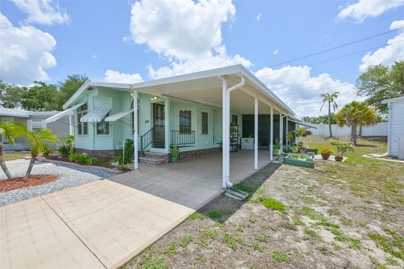 192 S PORT ROYAL LN, APOLLO BEACH, FL, 33572