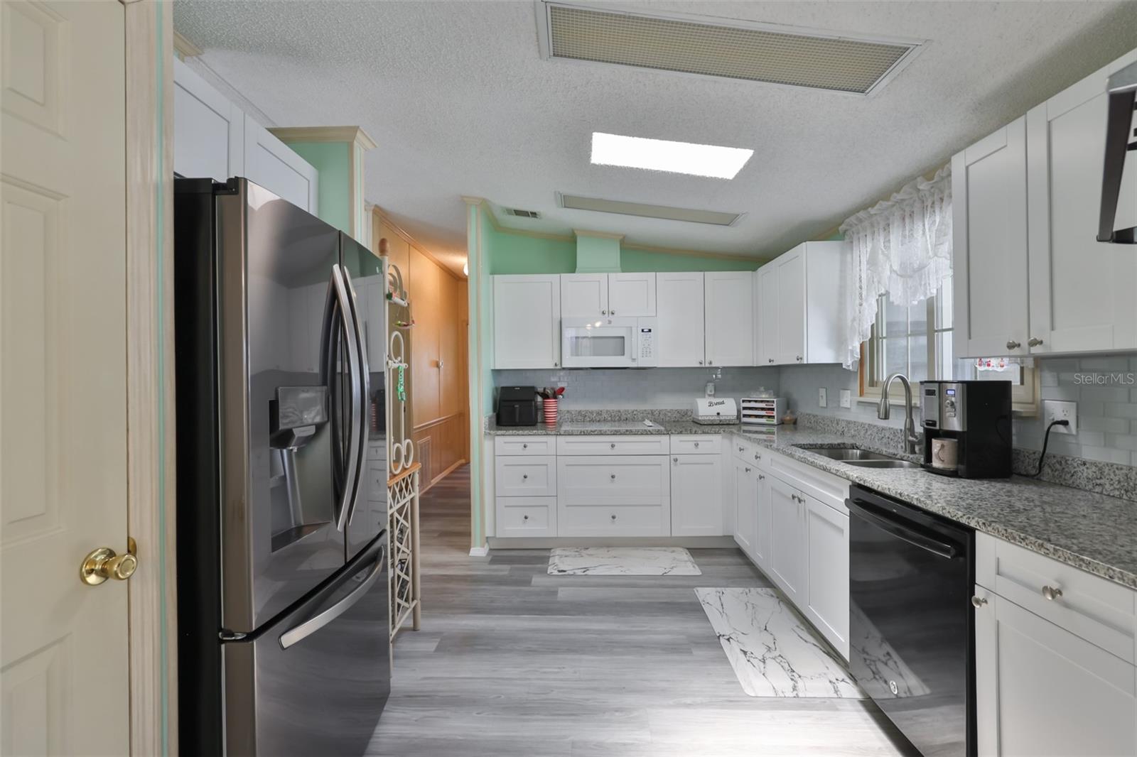 192 S PORT ROYAL LN, APOLLO BEACH, FL, 33572