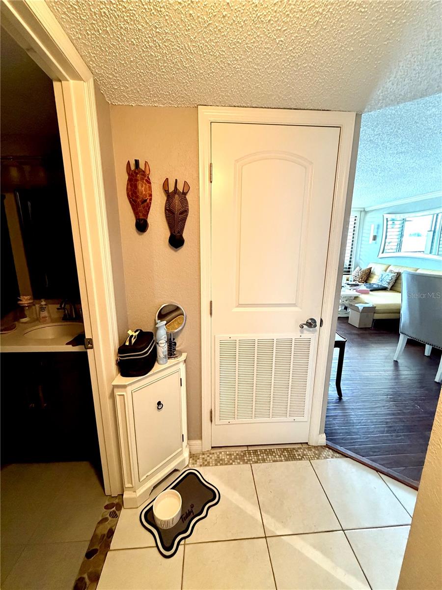 1000 COVE CAY DR #4D, CLEARWATER, FL, 33760