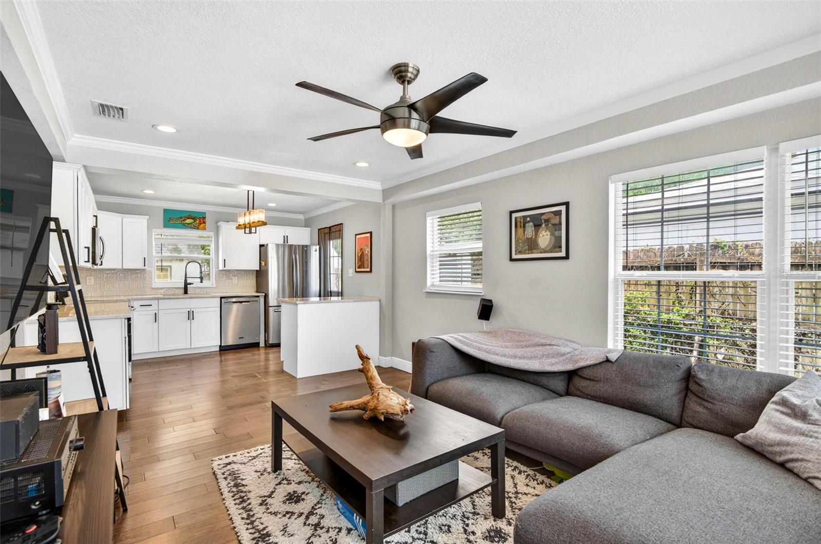 1610 E PARIS ST, TAMPA, FL, 33610