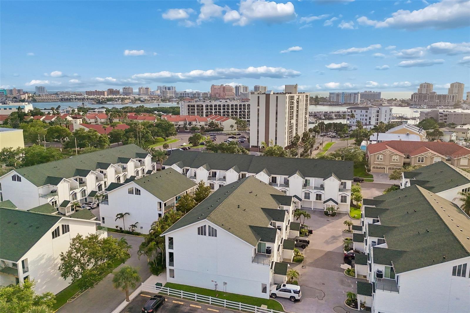 320 ISLAND WAY #304, CLEARWATER BEACH, FL, 33767