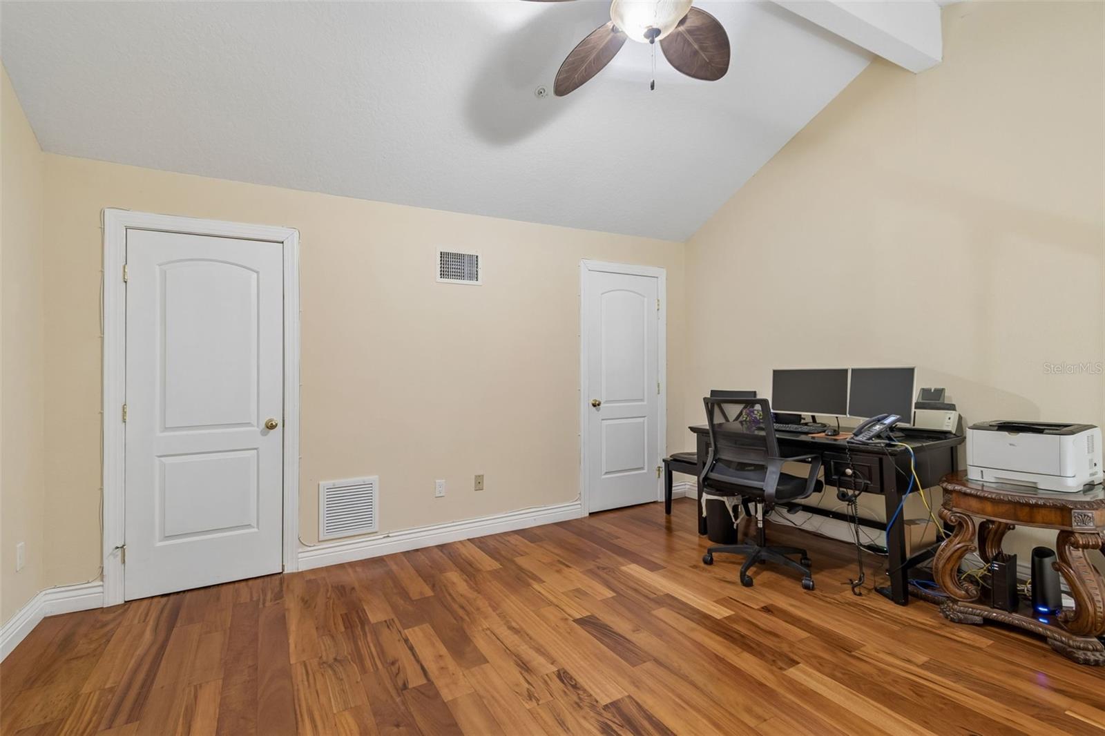 320 ISLAND WAY #304, CLEARWATER BEACH, FL, 33767