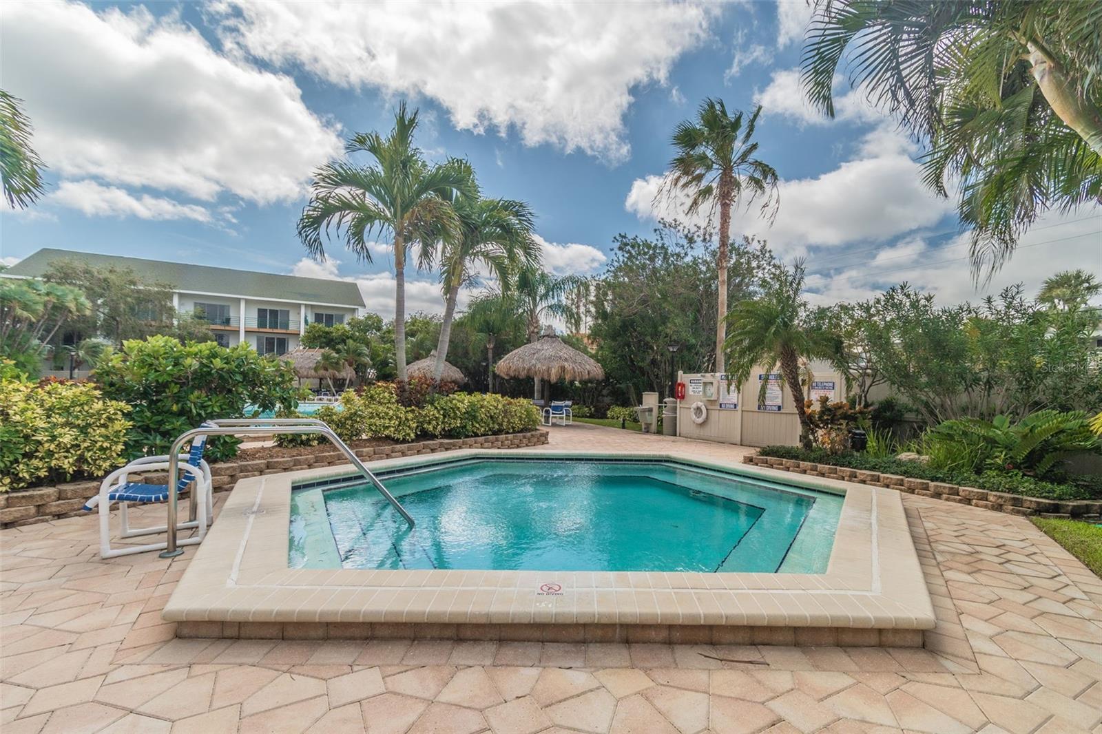 320 ISLAND WAY #304, CLEARWATER BEACH, FL, 33767