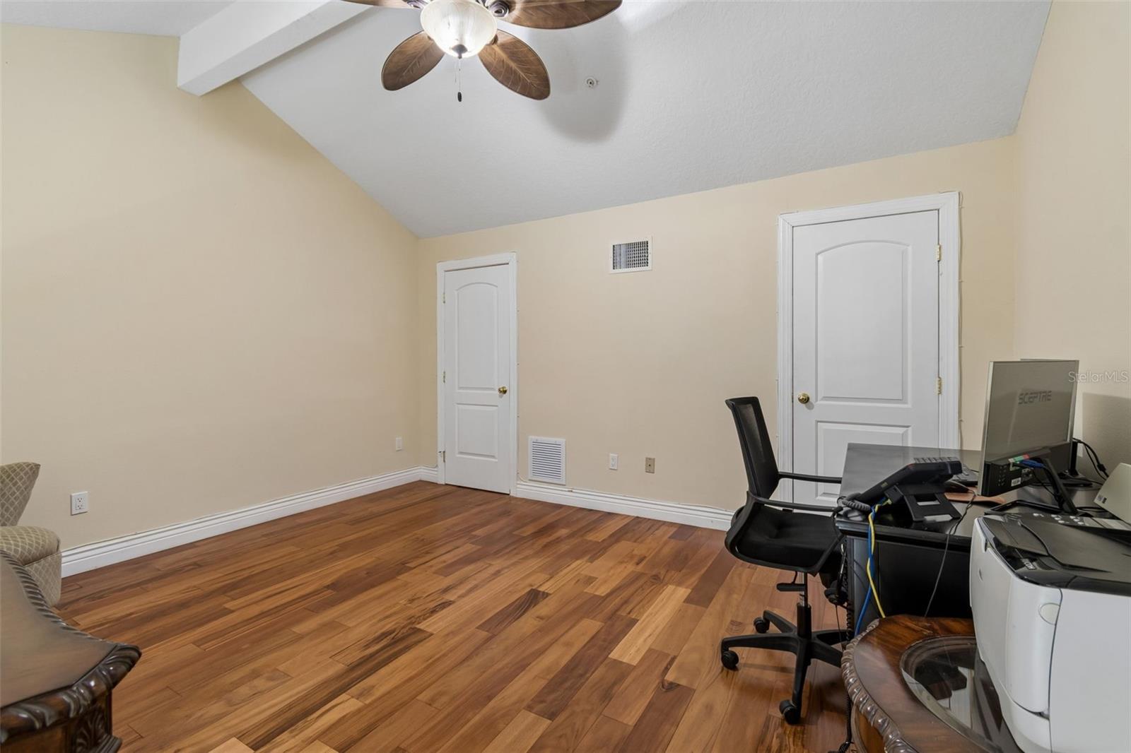 320 ISLAND WAY #304, CLEARWATER BEACH, FL, 33767