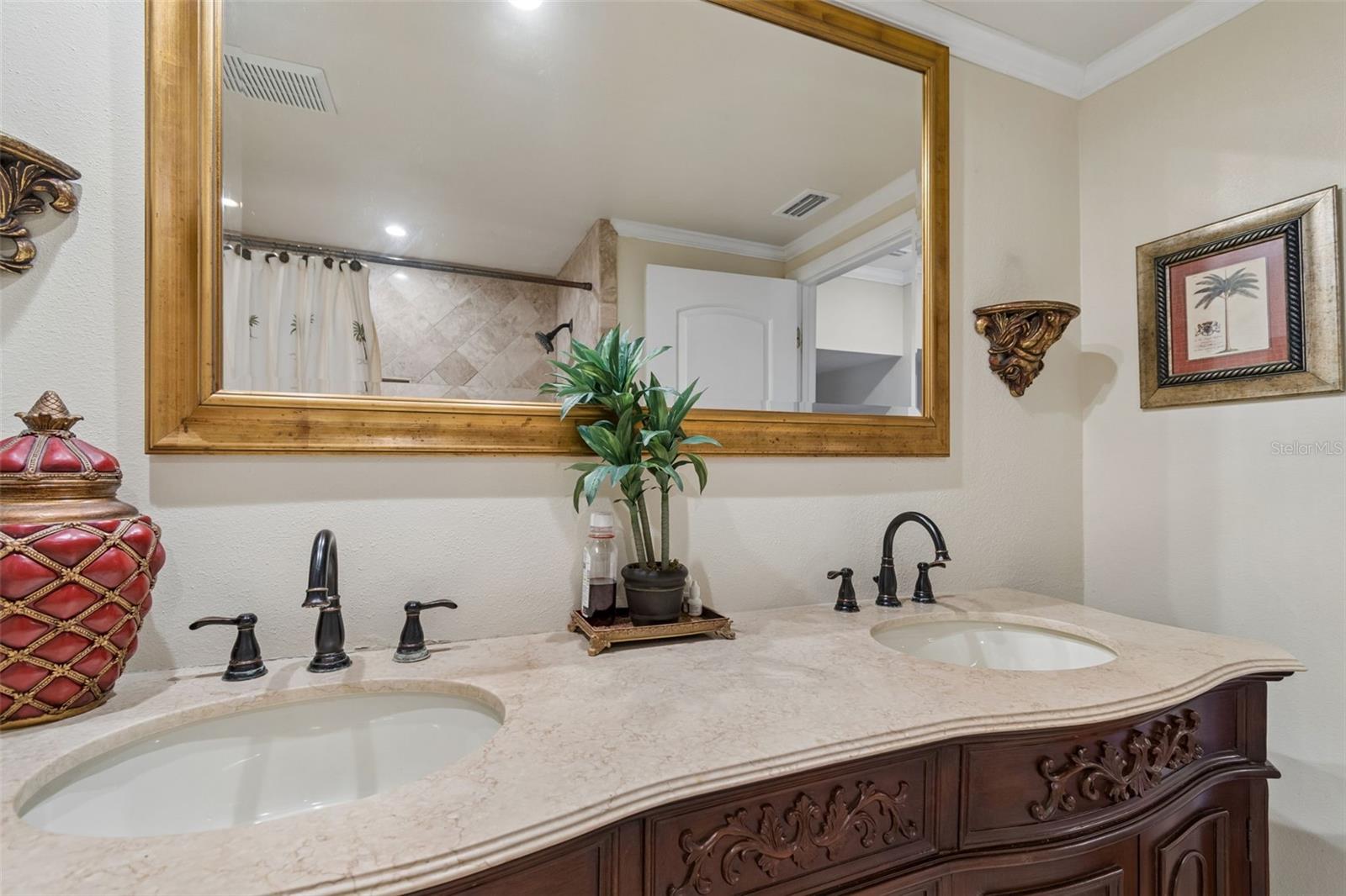320 ISLAND WAY #304, CLEARWATER BEACH, FL, 33767
