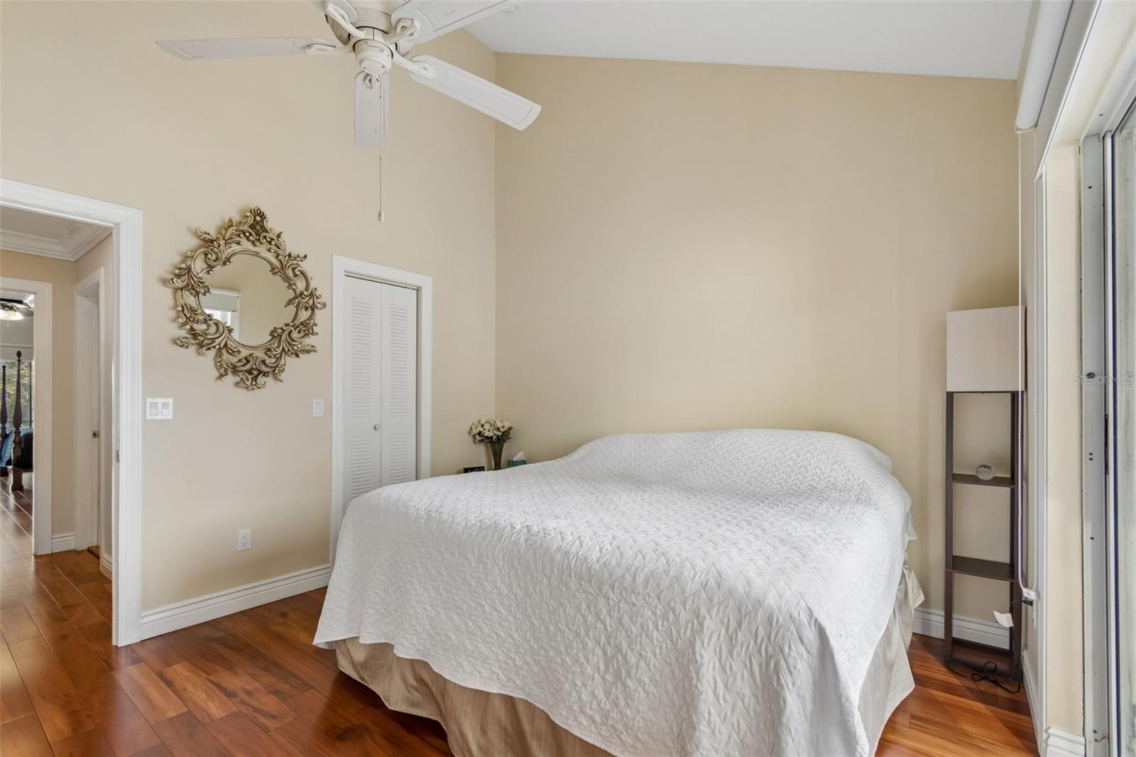 320 ISLAND WAY #304, CLEARWATER BEACH, FL, 33767