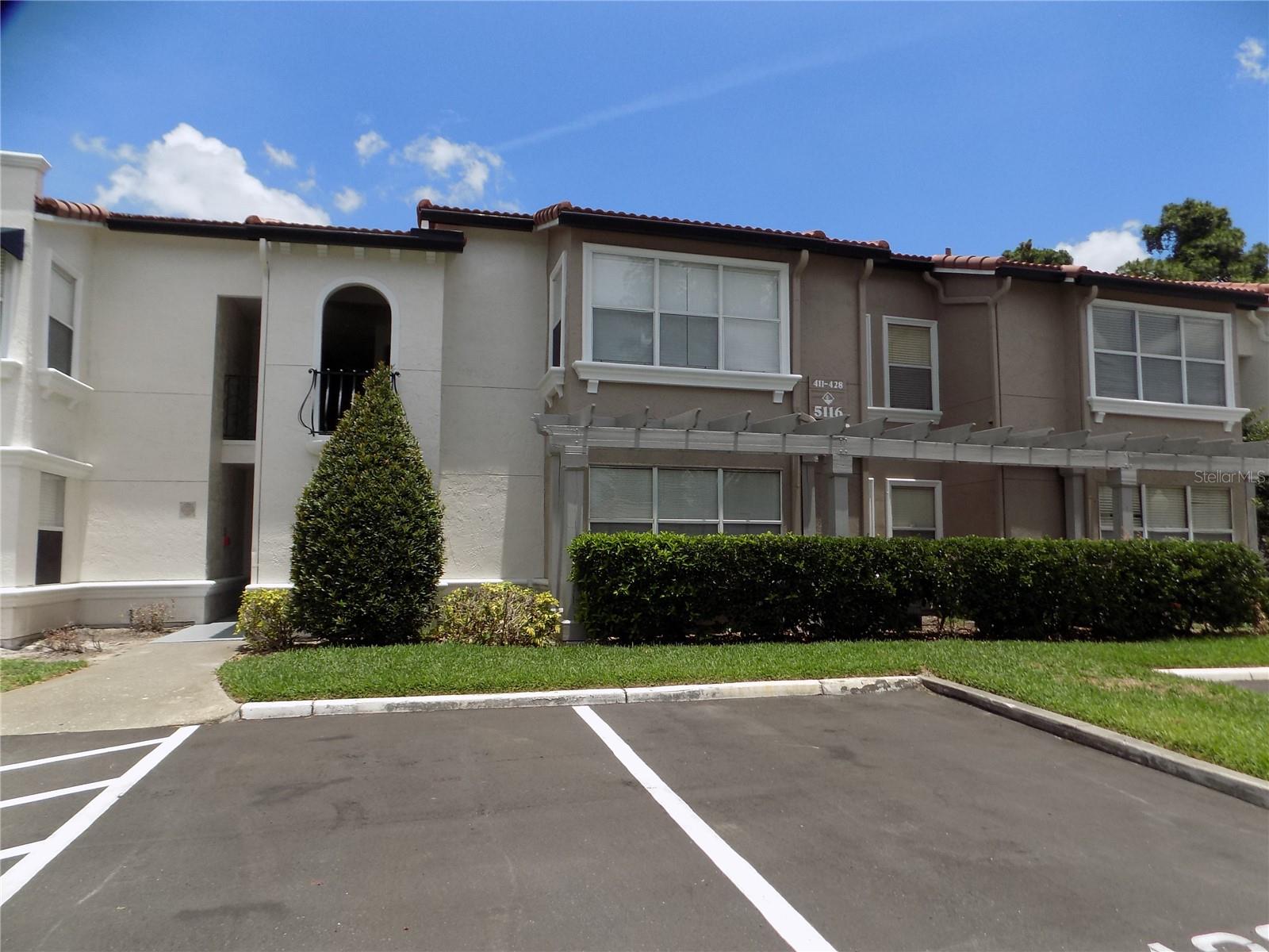 5116 CONROY RD #14, ORLANDO, FL, 32811