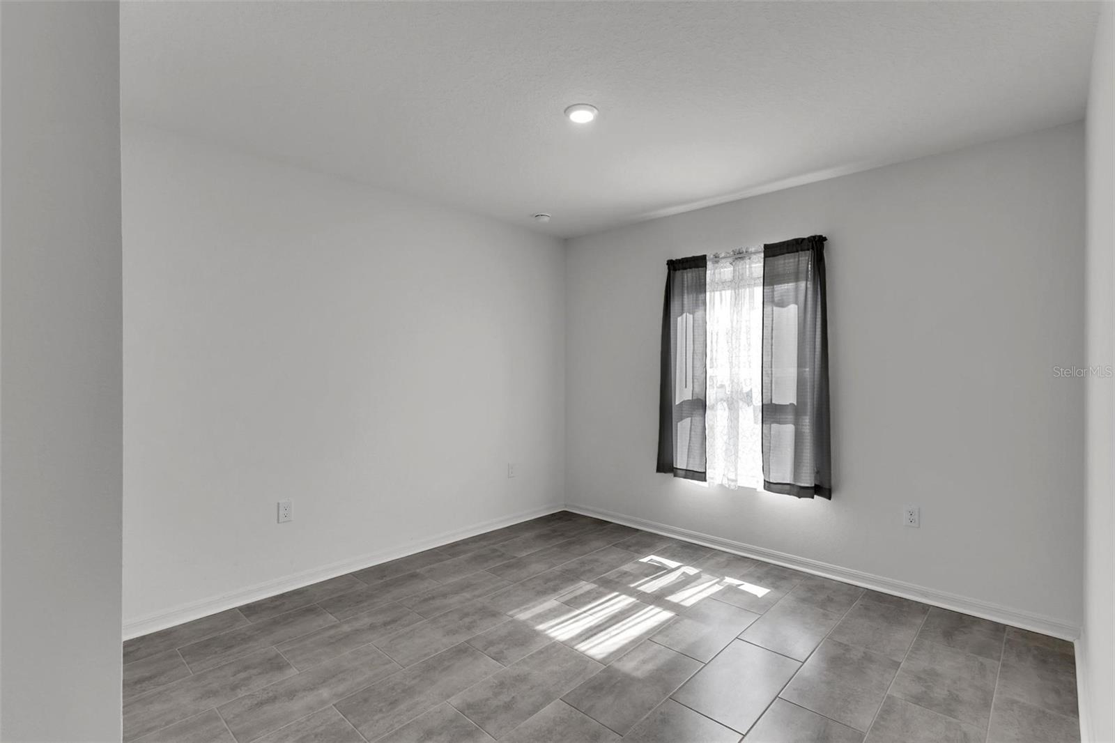 22 ROUND TREE DR, PALM COAST, FL, 32164