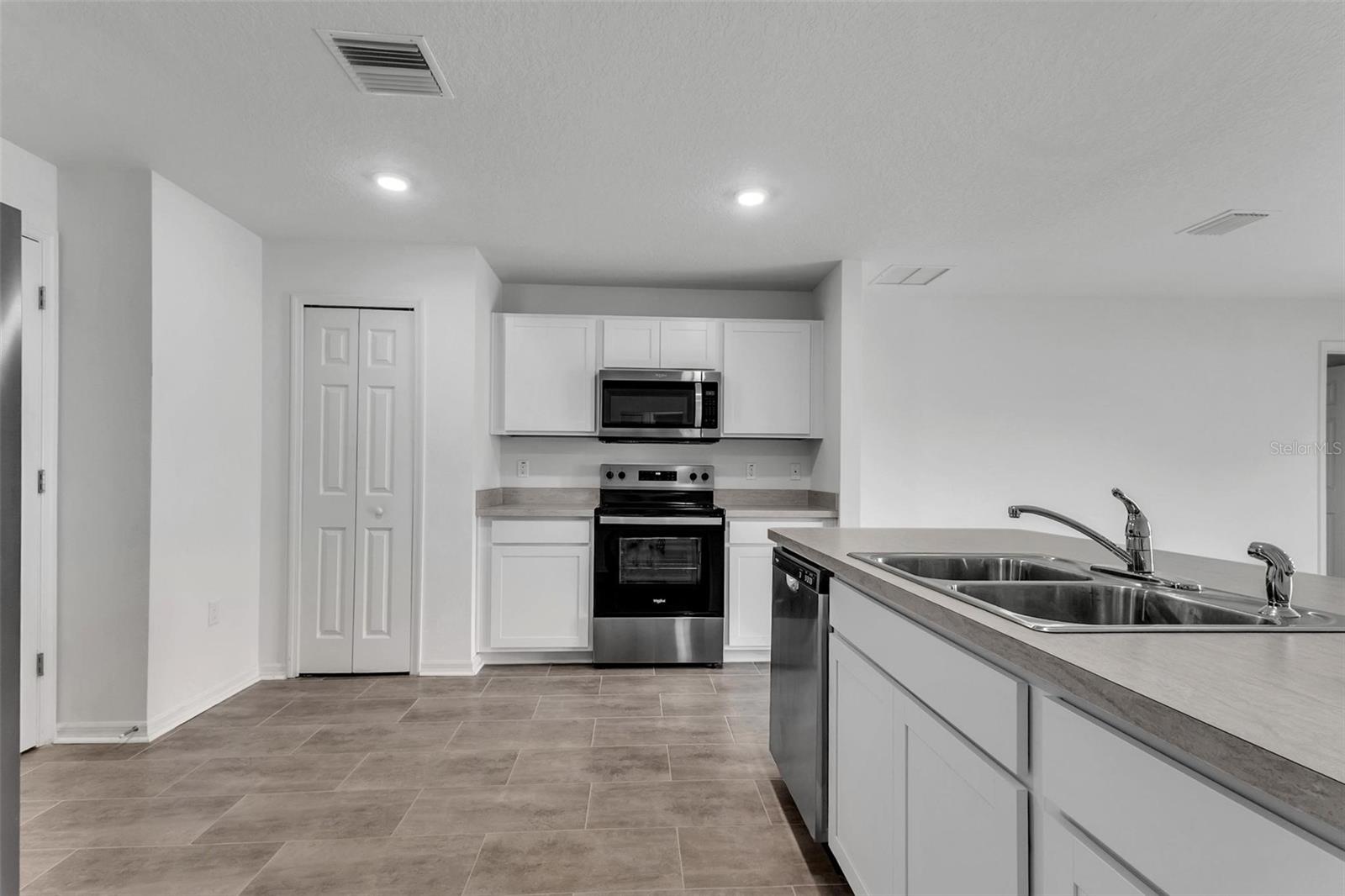 22 ROUND TREE DR, PALM COAST, FL, 32164