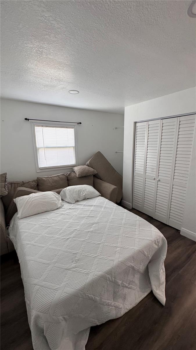 12909 FOUR OAKS RD, TAMPA, FL, 33624