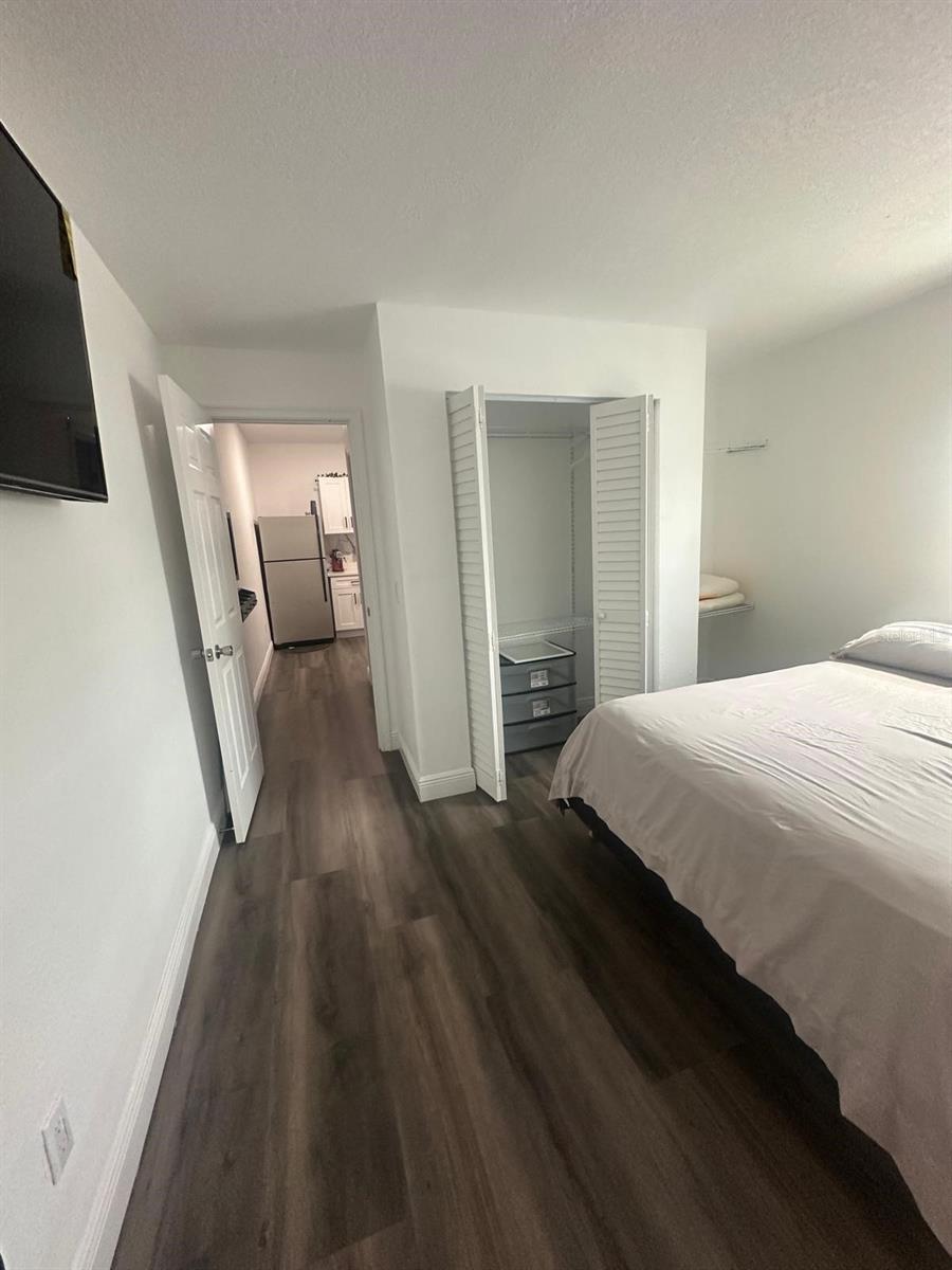 12909 FOUR OAKS RD, TAMPA, FL, 33624