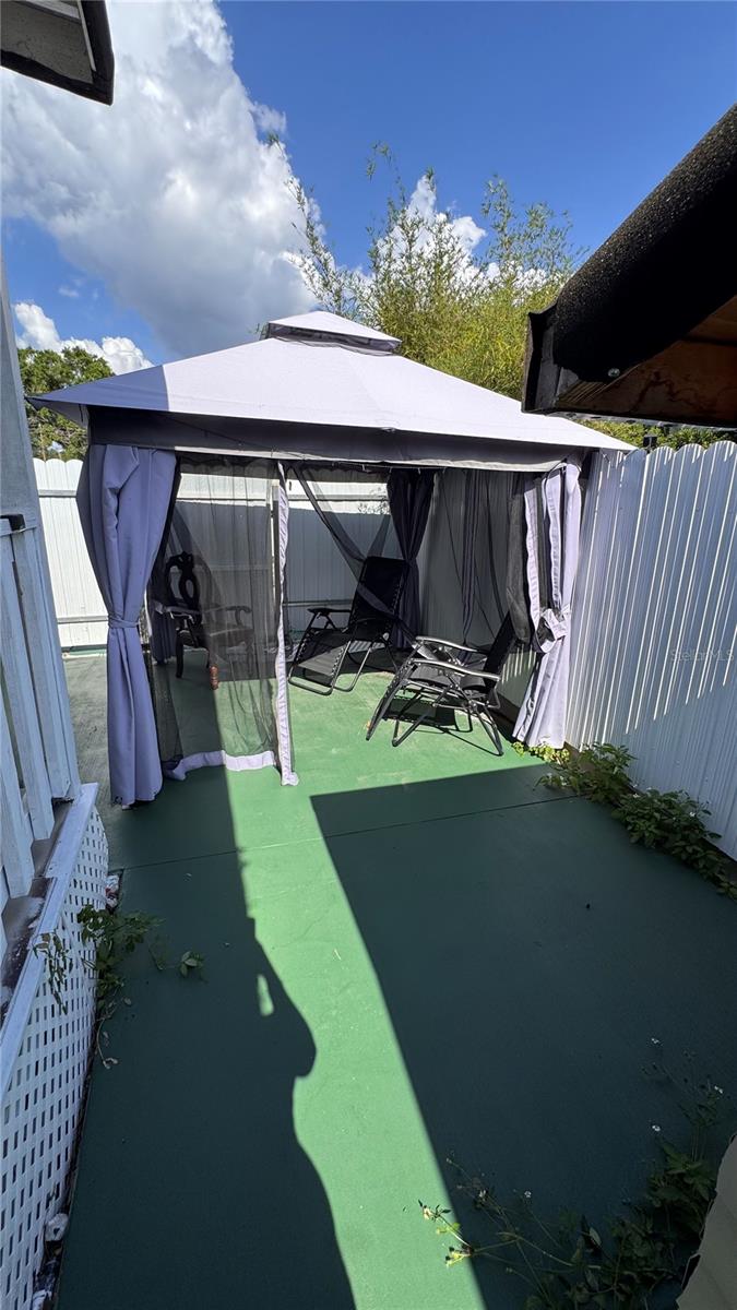 12909 FOUR OAKS RD, TAMPA, FL, 33624