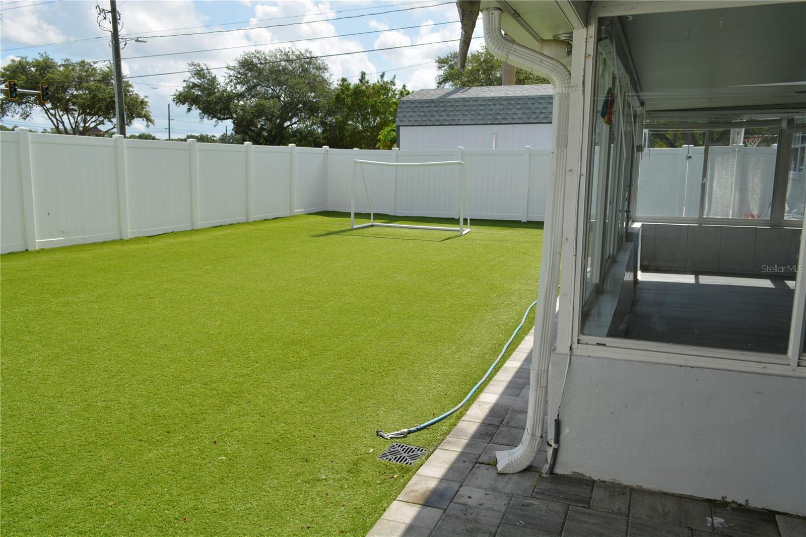 8201 DONALDSON DR, TAMPA, FL, 33615