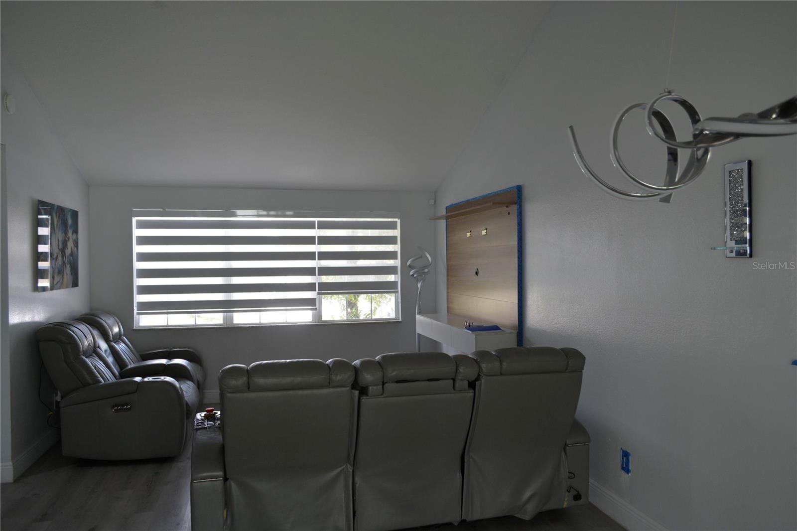 8201 DONALDSON DR, TAMPA, FL, 33615