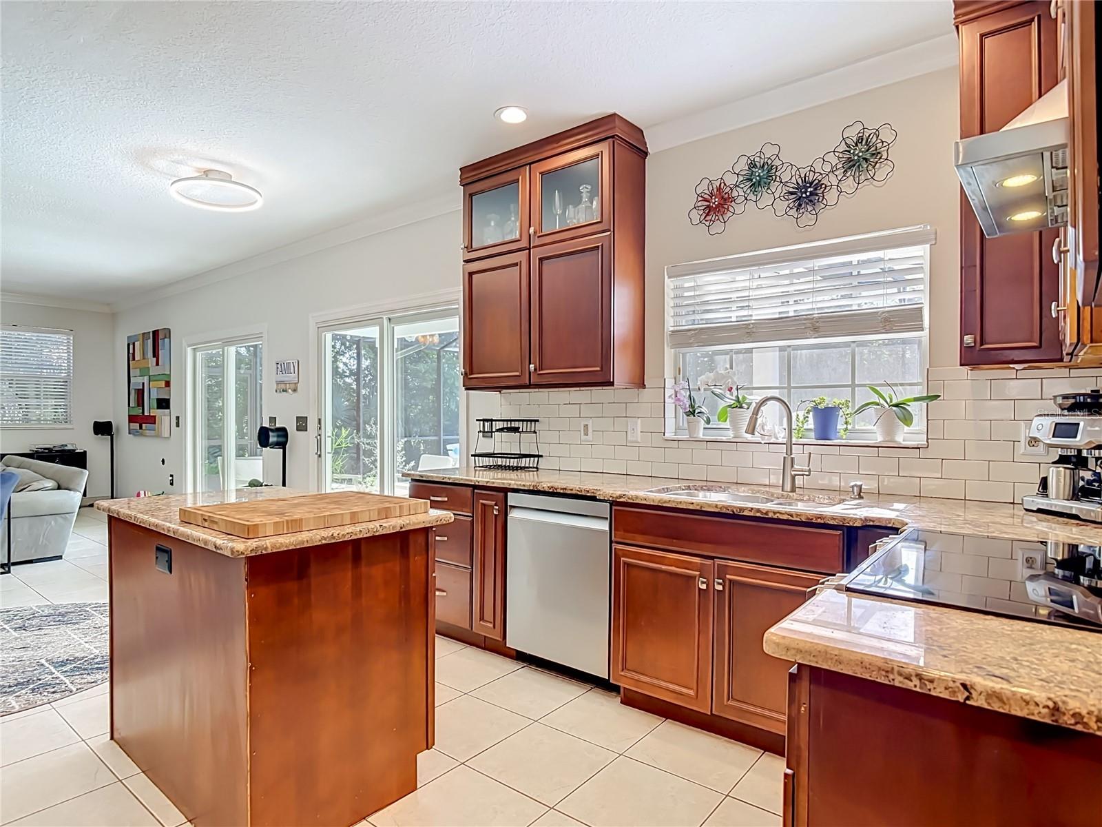 237 CEDARWOOD CT, DEBARY, FL, 32713