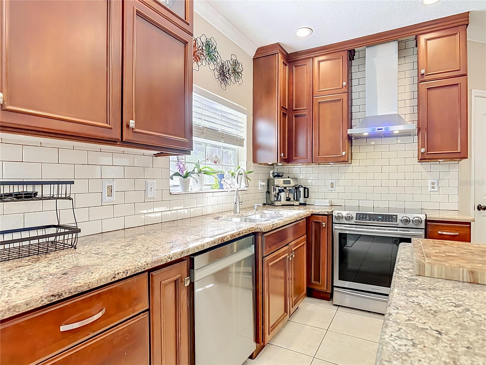 237 CEDARWOOD CT, DEBARY, FL, 32713