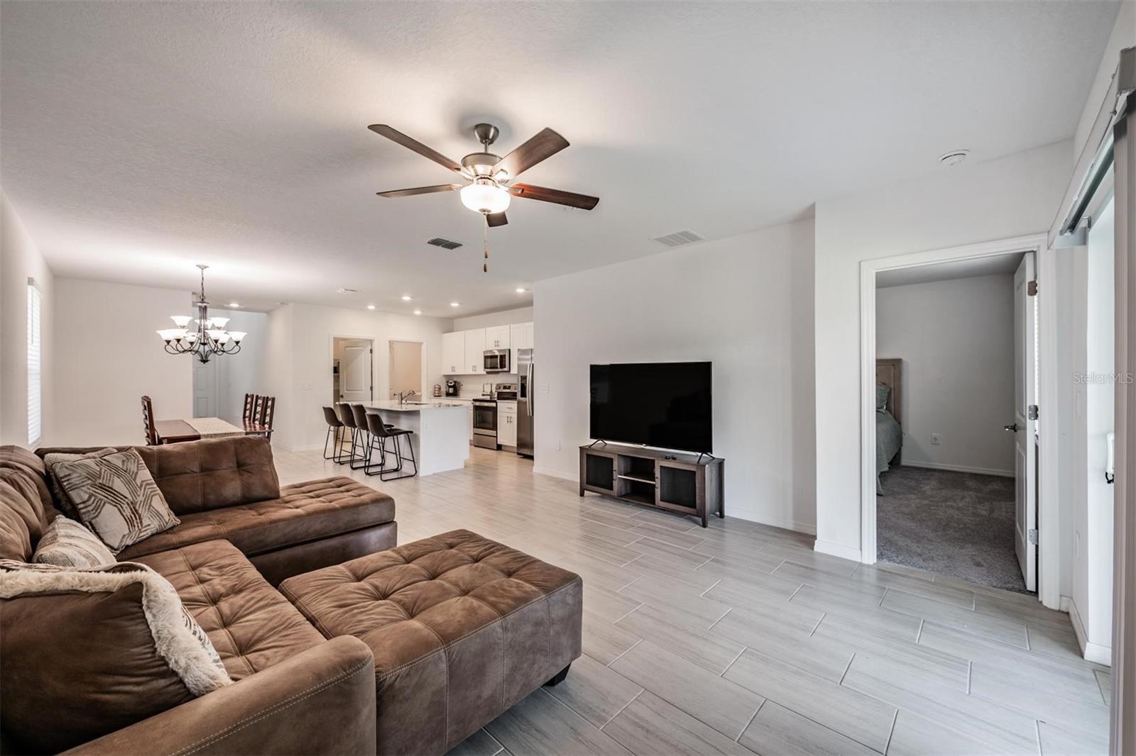 2515 VICTORIOUS FALLS AVE, PLANT CITY, FL, 33565
