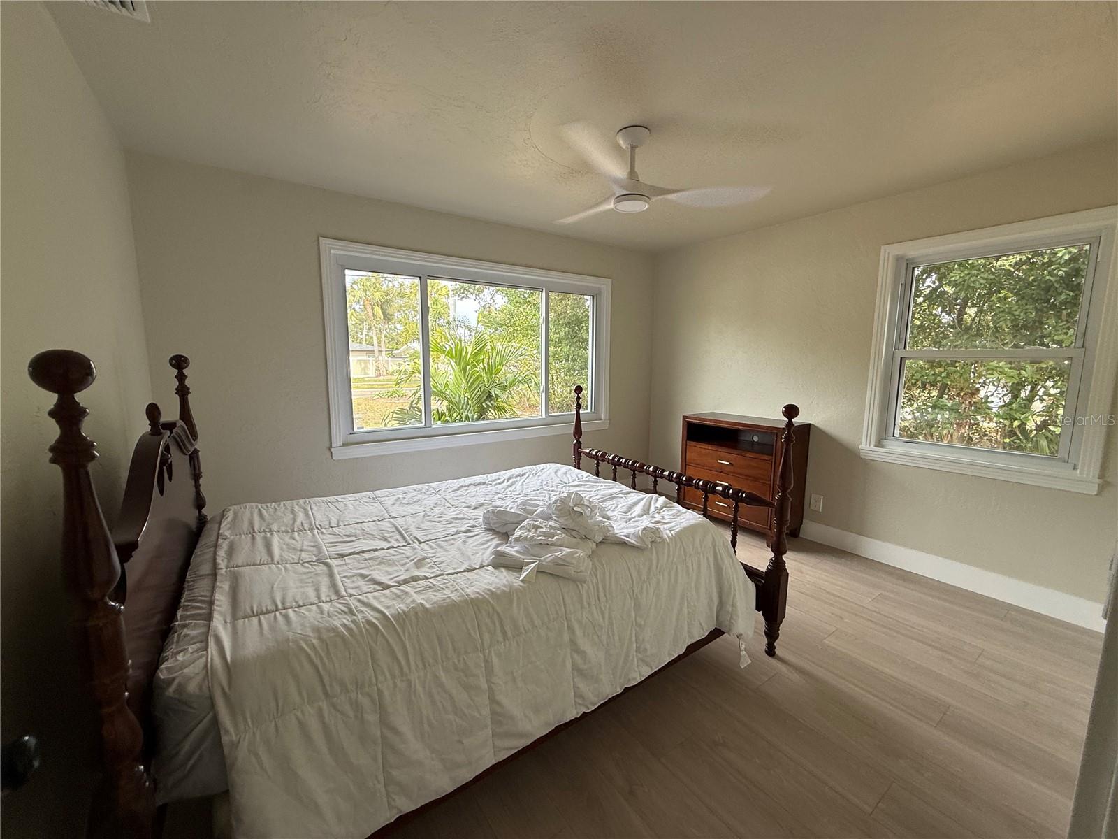10460 54TH AVE N, ST PETERSBURG, FL, 33708