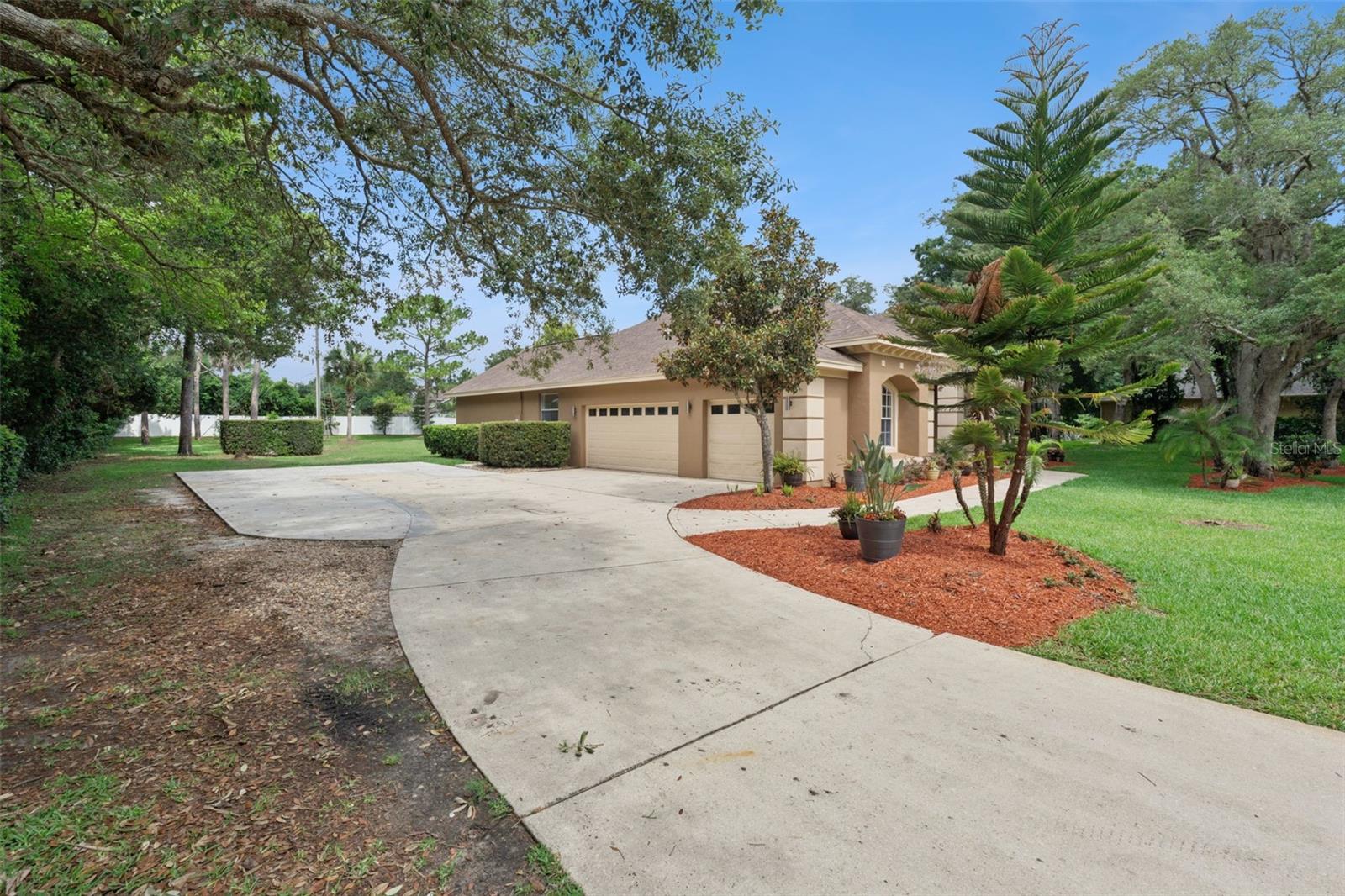 796 MILLS ESTATE PL, CHULUOTA, FL, 32766
