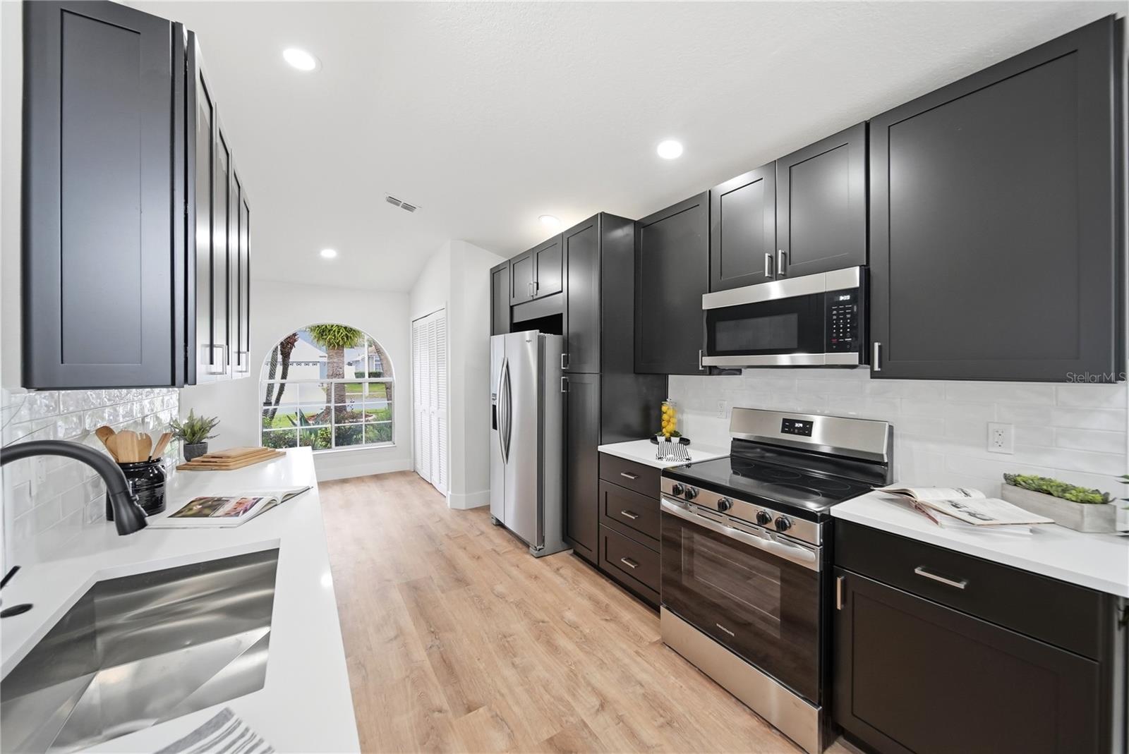 476 QUEENSBRIDGE DR, LAKE MARY, FL, 32746