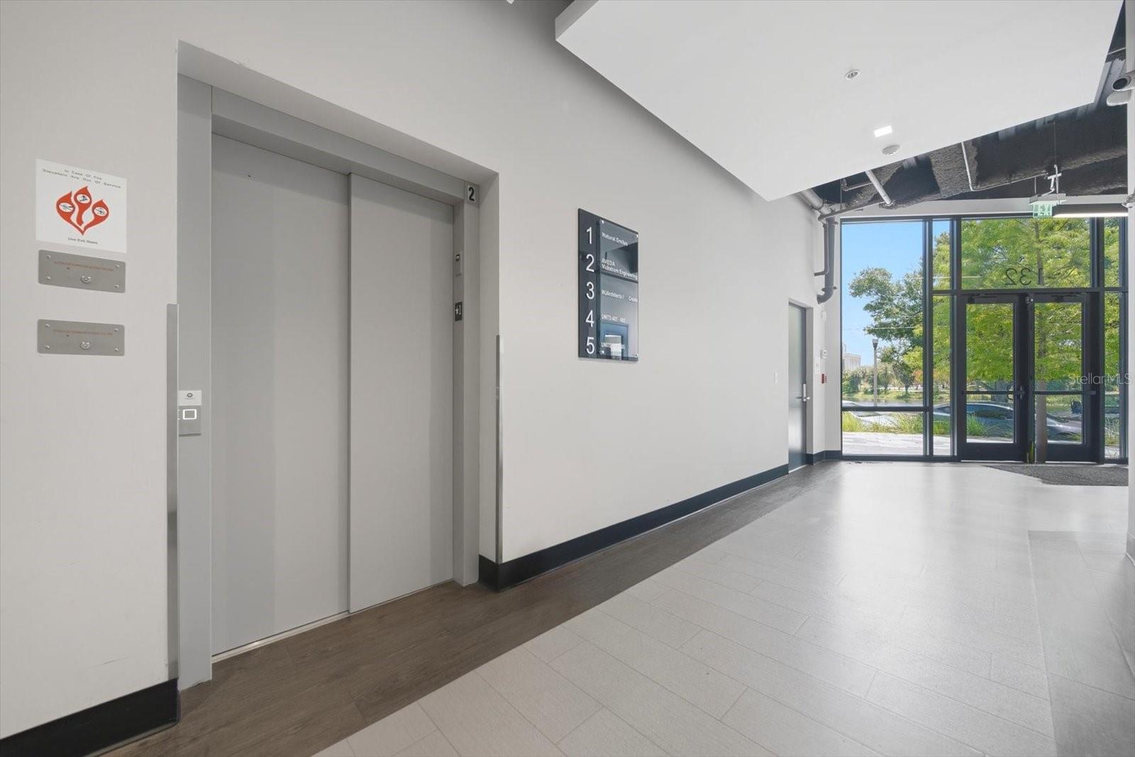 132 MIRROR LAKE #403, ST PETERSBURG, FL, 33701