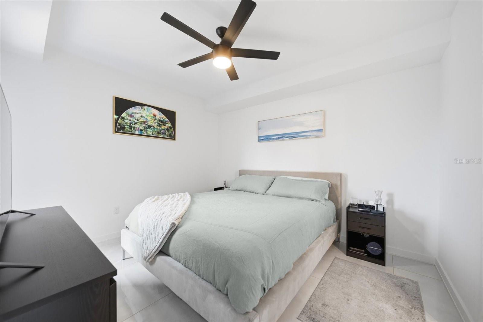 132 MIRROR LAKE #403, ST PETERSBURG, FL, 33701