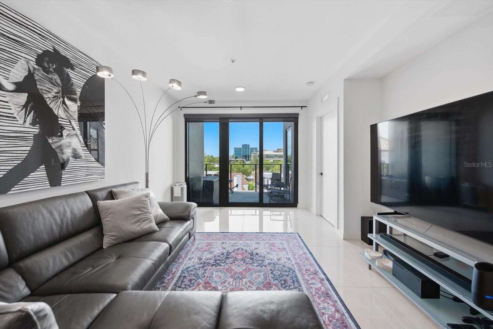 132 MIRROR LAKE #403, ST PETERSBURG, FL, 33701