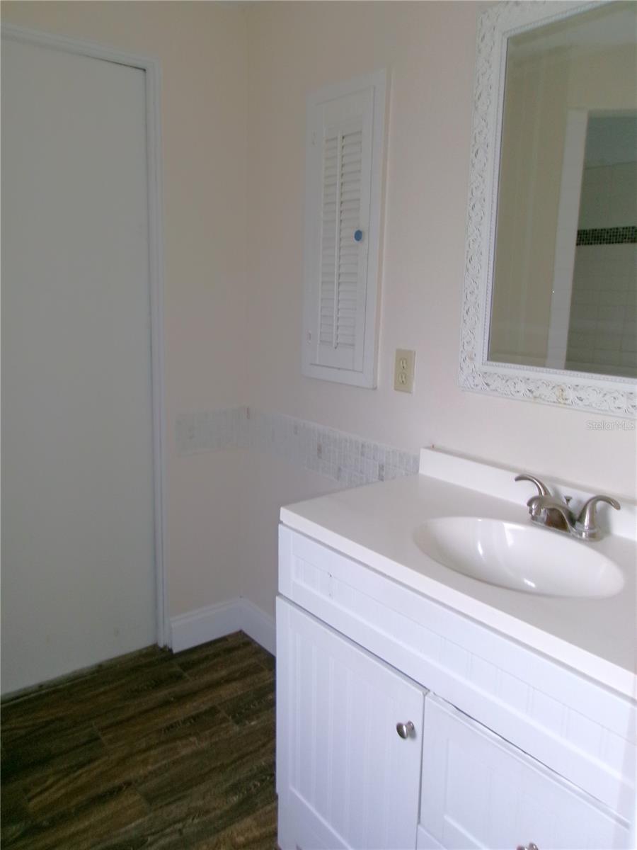 702 WILDABON AVE, LAKE WALES, FL, 33853