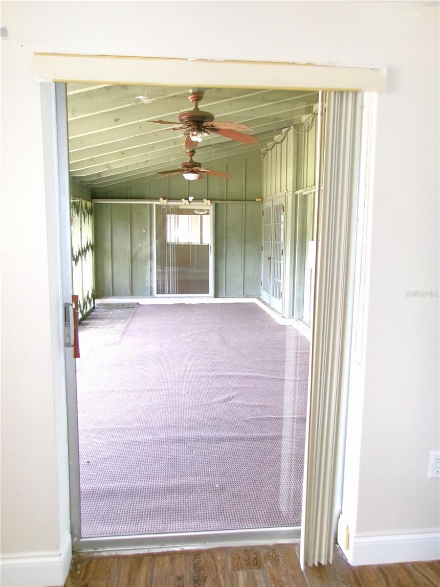 702 WILDABON AVE, LAKE WALES, FL, 33853