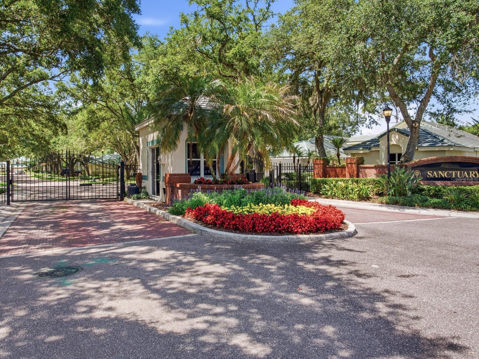 15884 SANCTUARY DR, TAMPA, FL, 33647