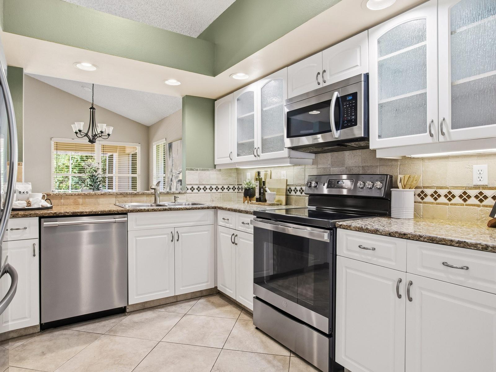 15884 SANCTUARY DR, TAMPA, FL, 33647