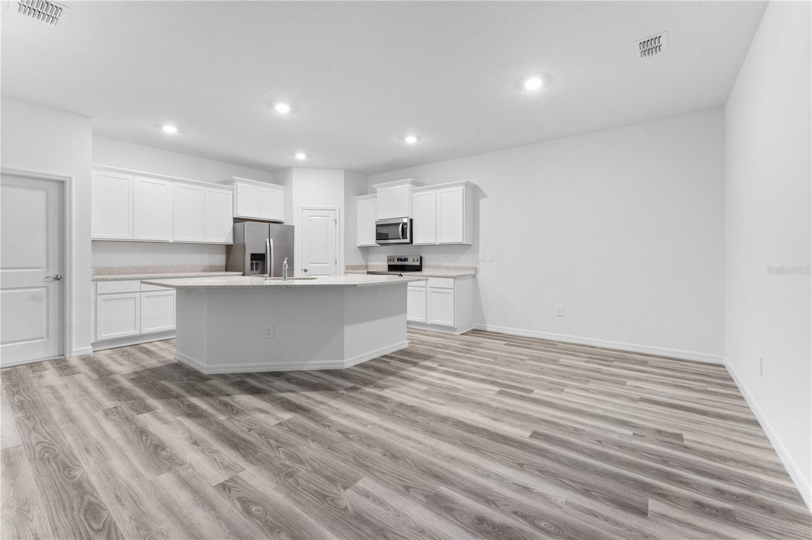 31351 PAPER BIRCH ST, WESLEY CHAPEL, FL, 33545