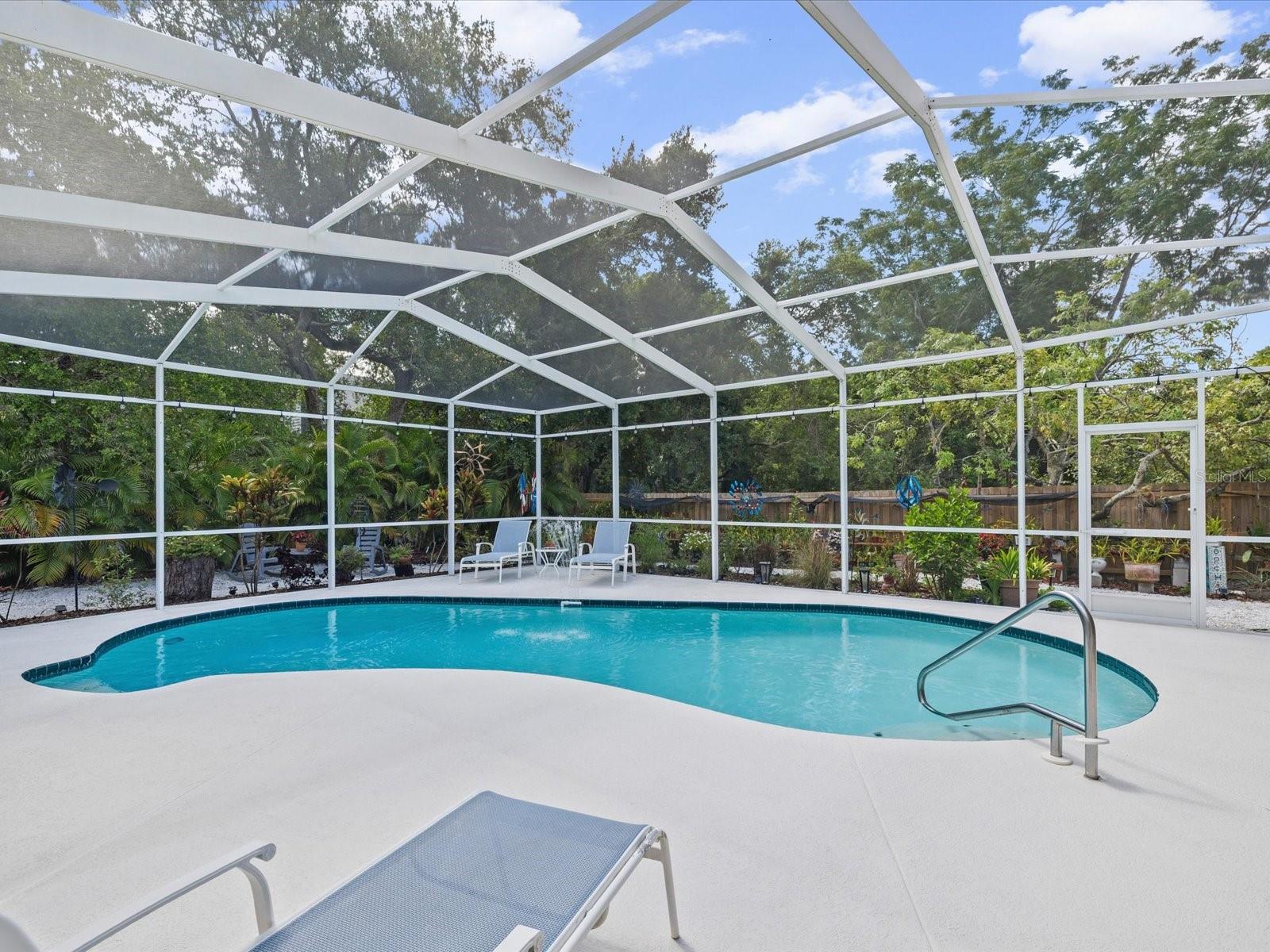 2033 LONG BRANCH LN, CLEARWATER, FL, 33760