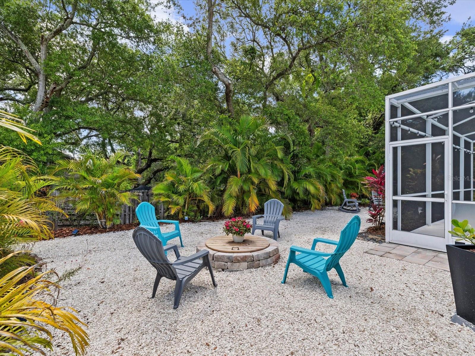 2033 LONG BRANCH LN, CLEARWATER, FL, 33760