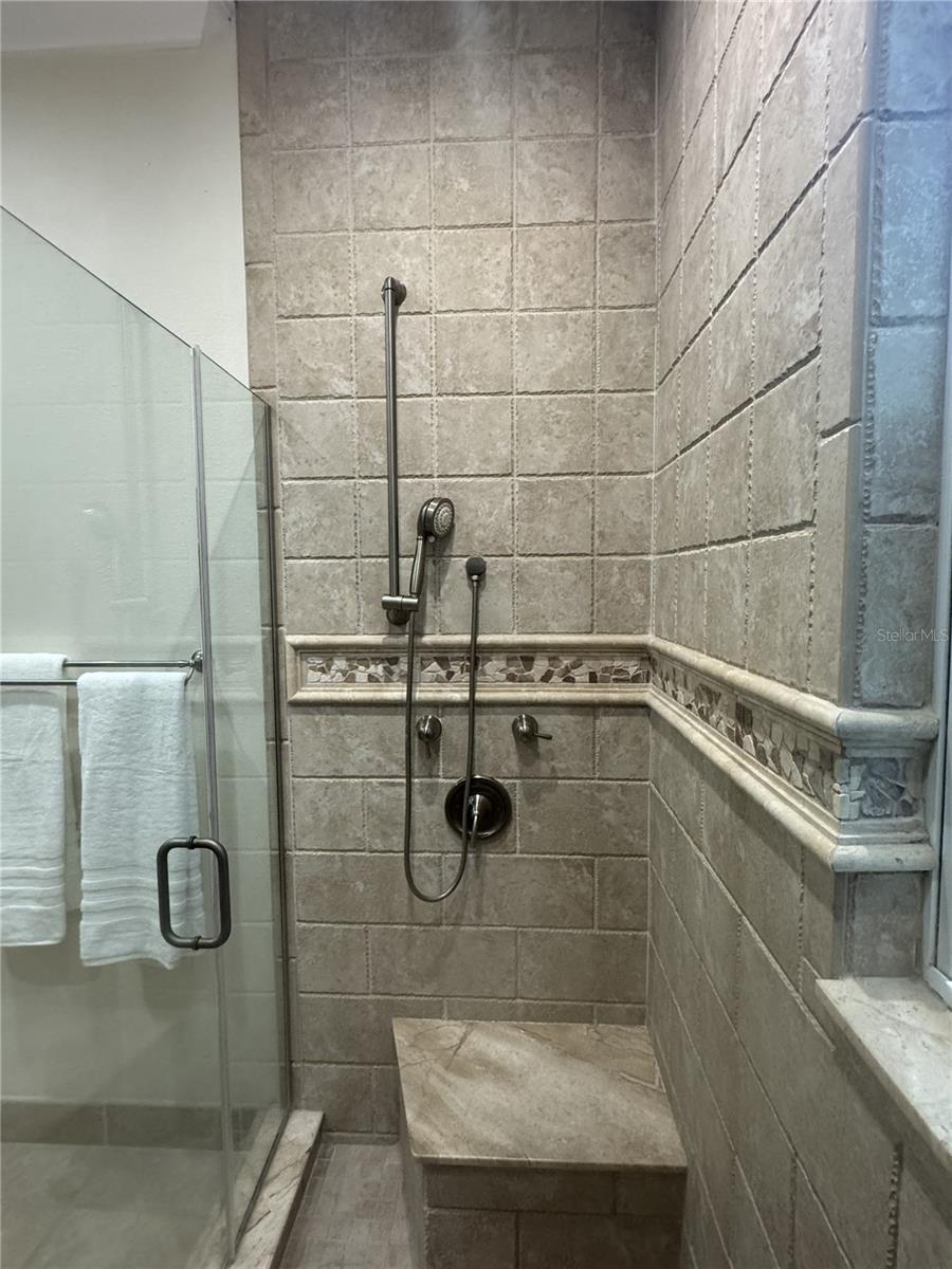 2033 LONG BRANCH LN, CLEARWATER, FL, 33760