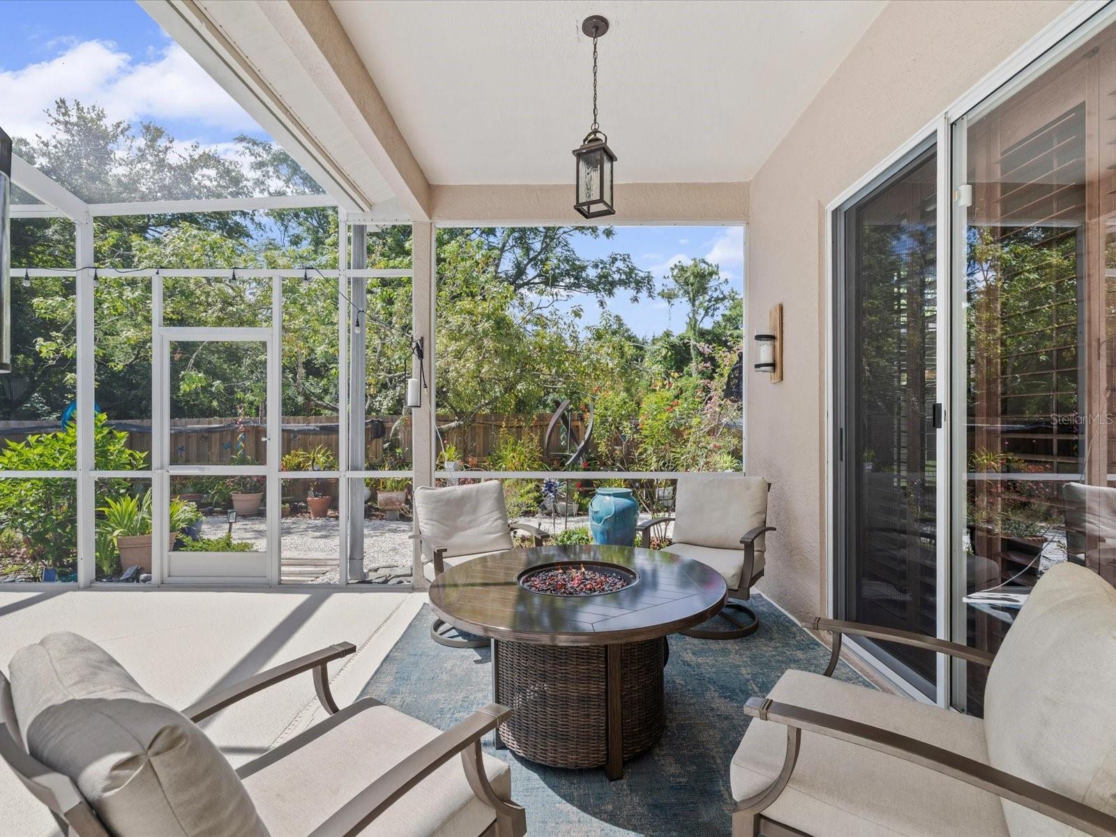2033 LONG BRANCH LN, CLEARWATER, FL, 33760