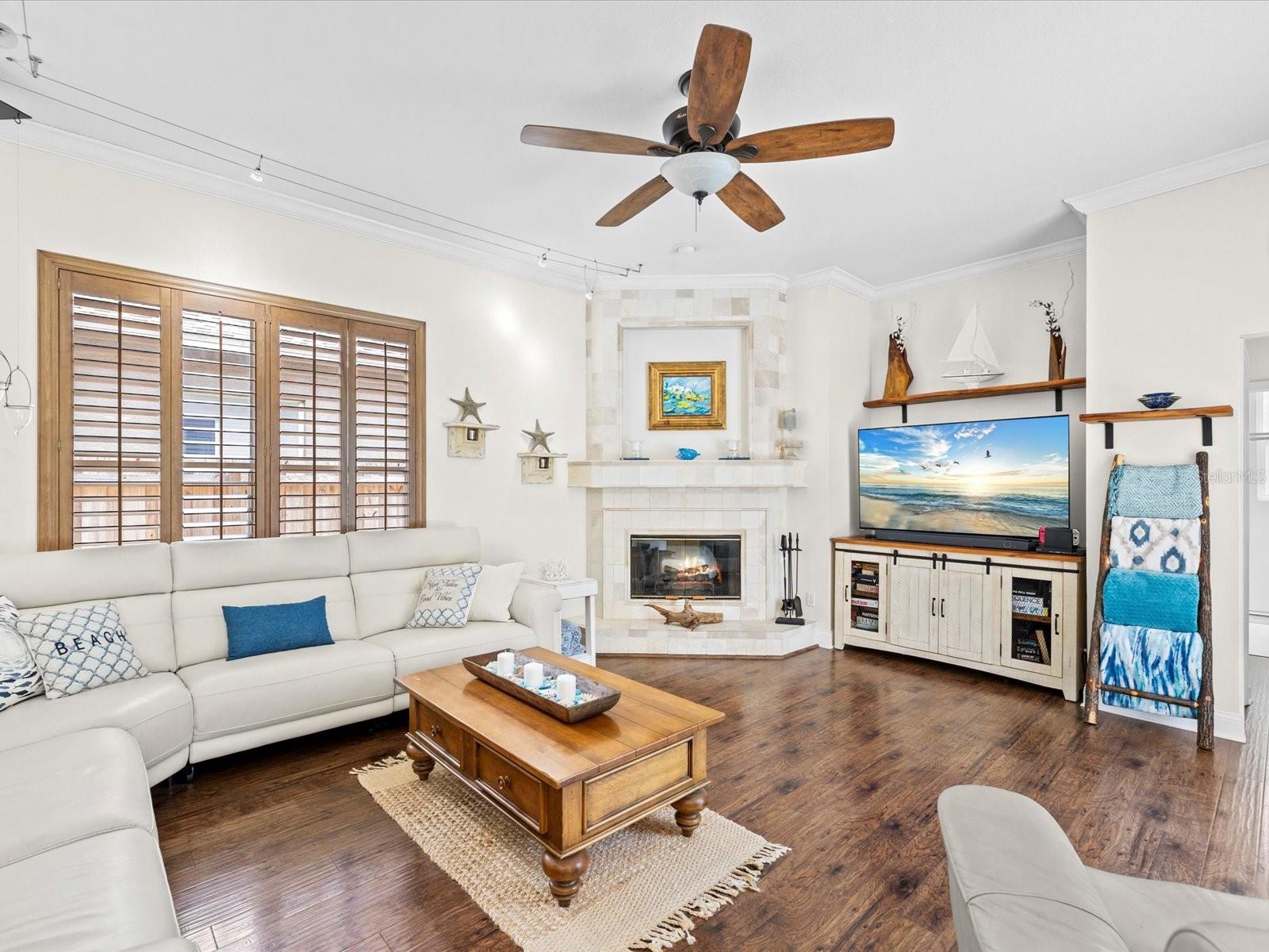 2033 LONG BRANCH LN, CLEARWATER, FL, 33760