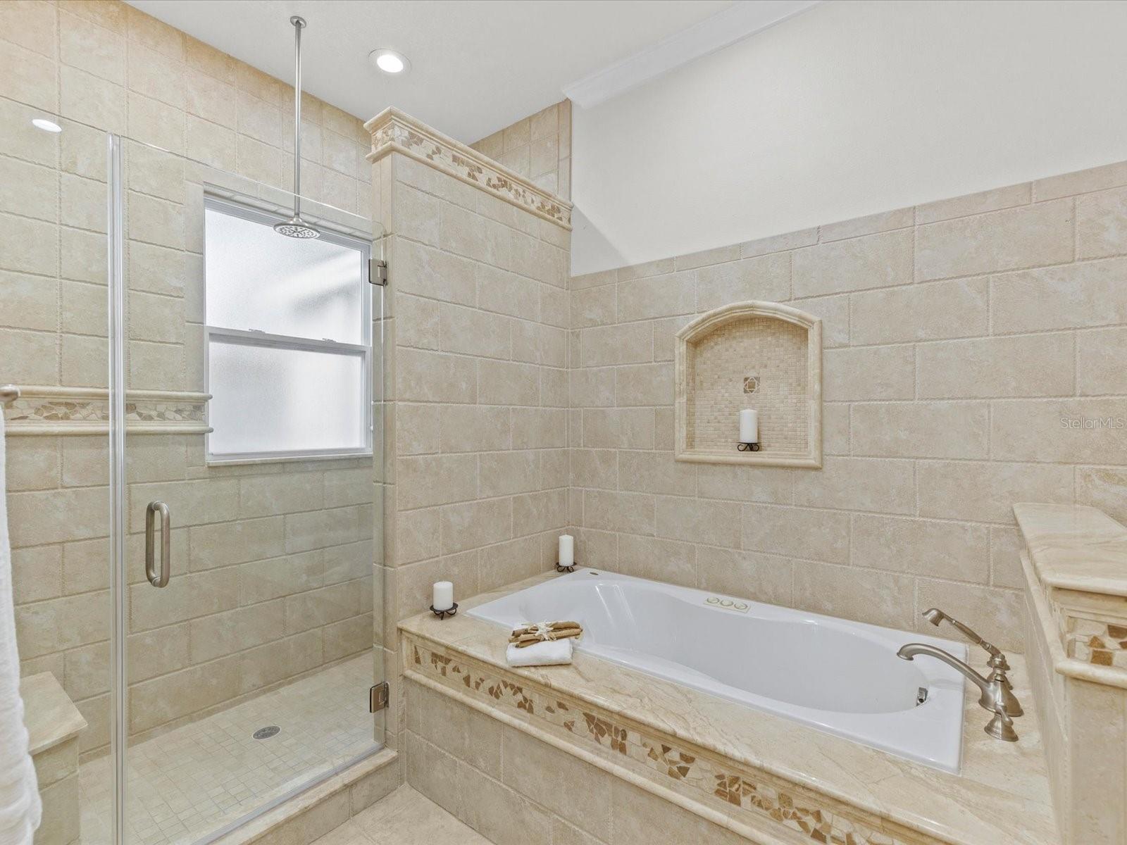 2033 LONG BRANCH LN, CLEARWATER, FL, 33760