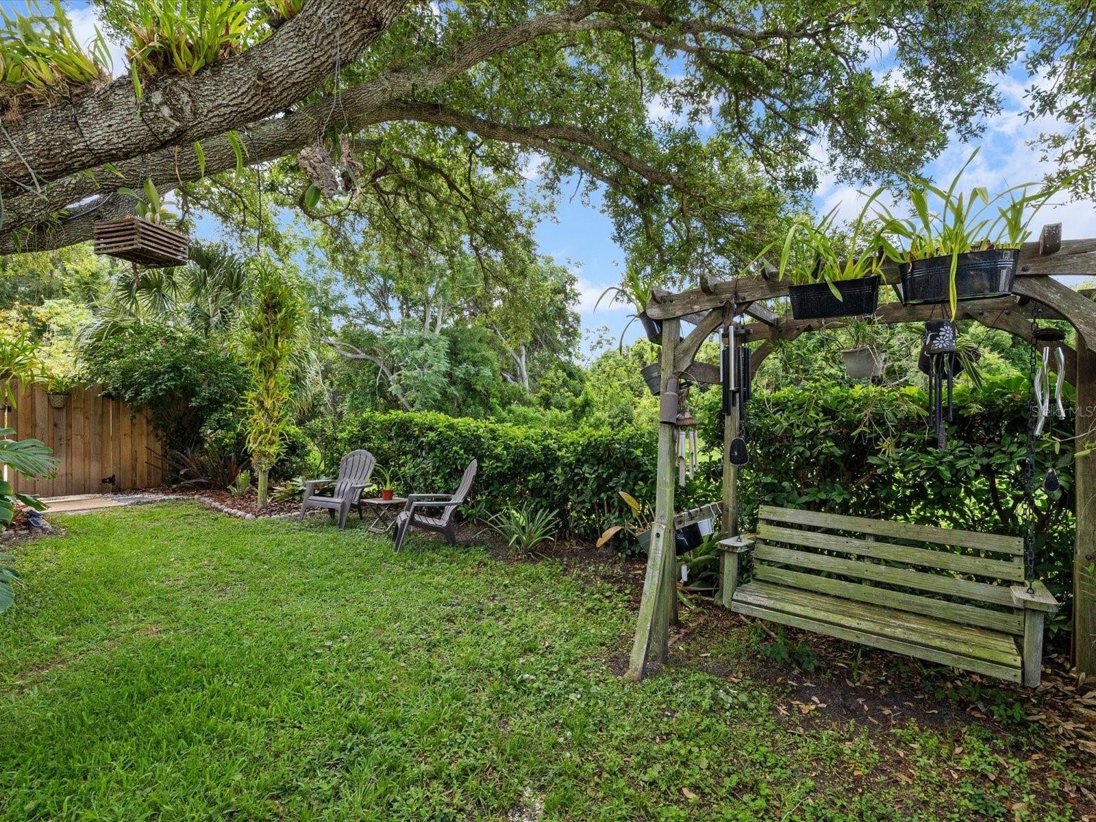 2033 LONG BRANCH LN, CLEARWATER, FL, 33760